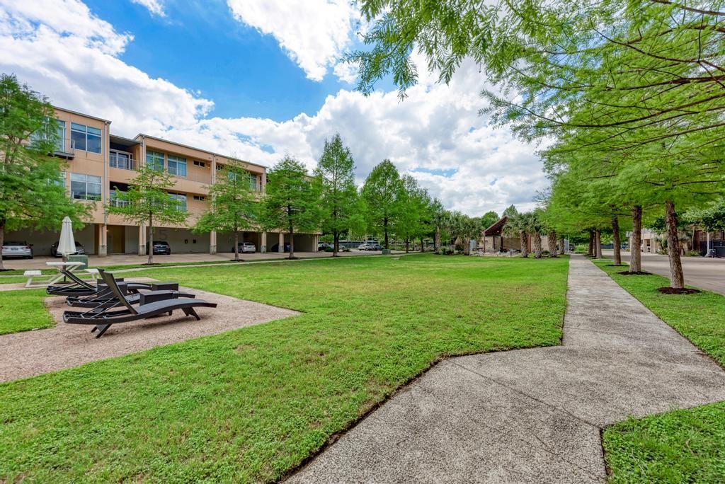 2401 E 6th St # 3046, Austin, TX 78702