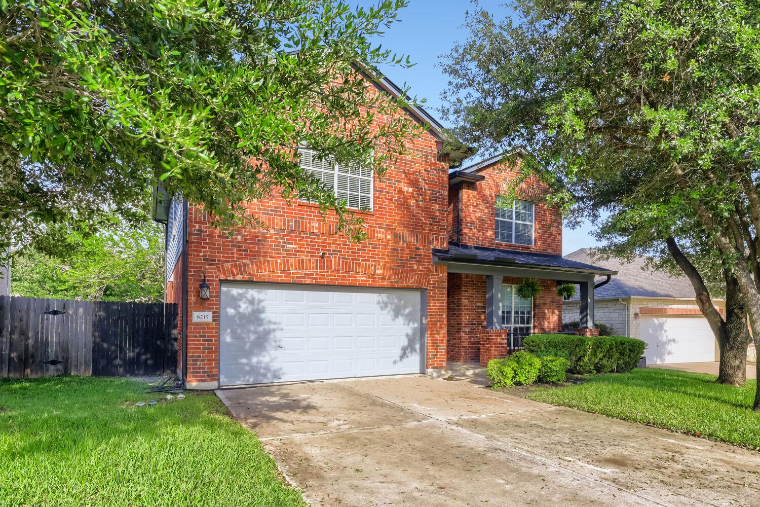8215 Menlo Park Pl, Round Rock, TX 78681