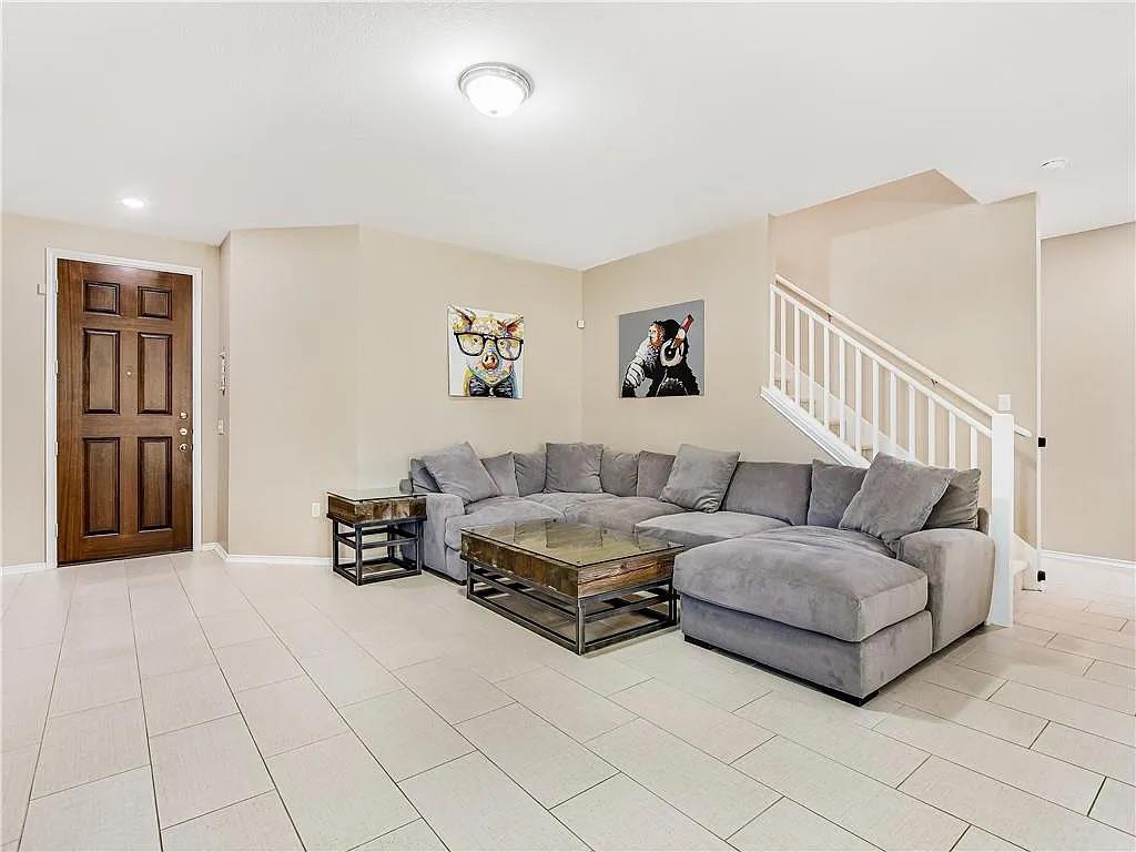 808 Sand Hill Branch Dr, Austin, TX 78748