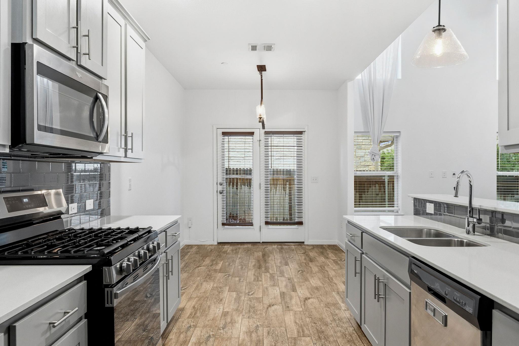 11807 Frenchie Ln # 1404, Austin, TX 78748