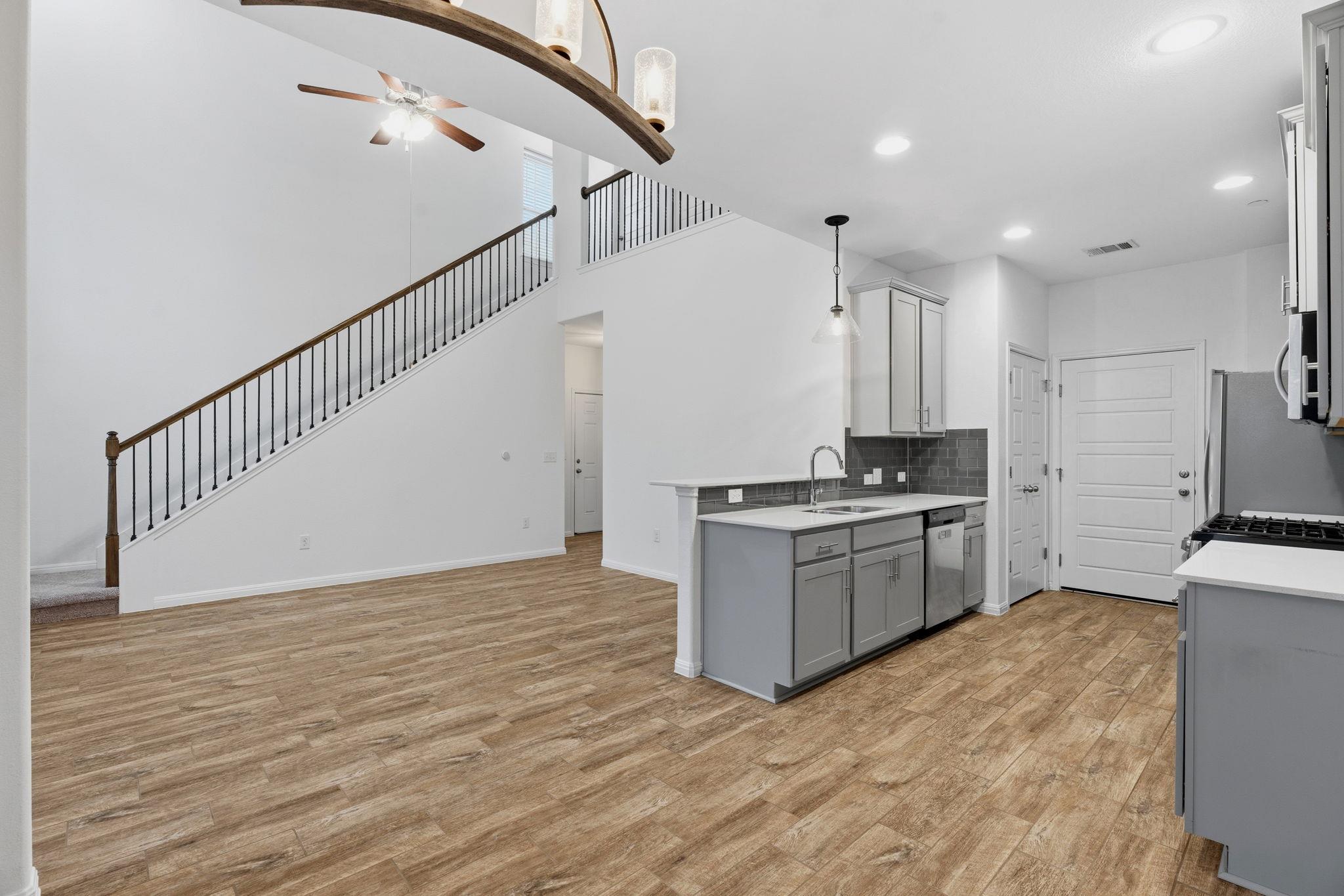 11807 Frenchie Ln # 1404, Austin, TX 78748