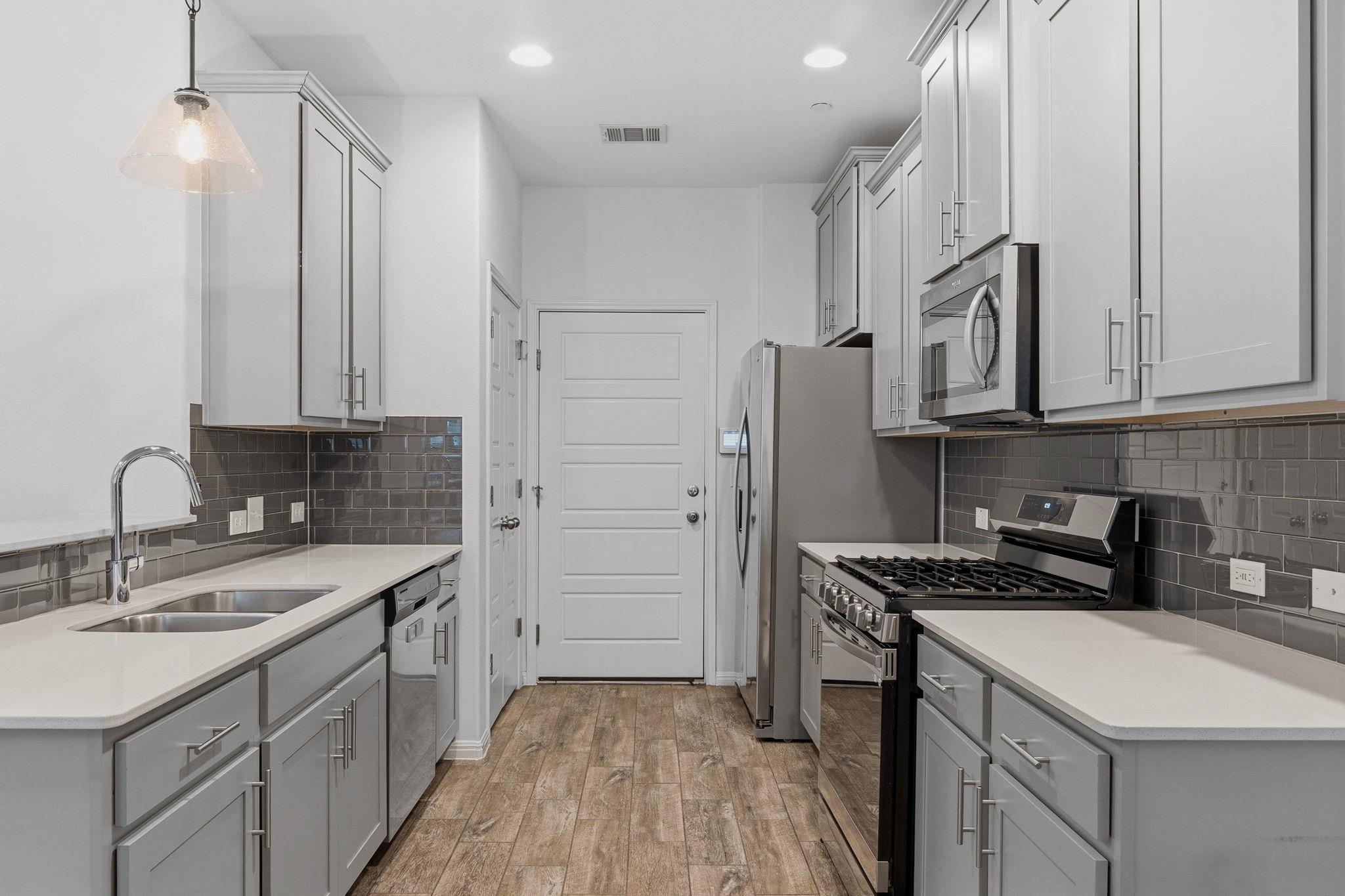 11807 Frenchie Ln # 1404, Austin, TX 78748