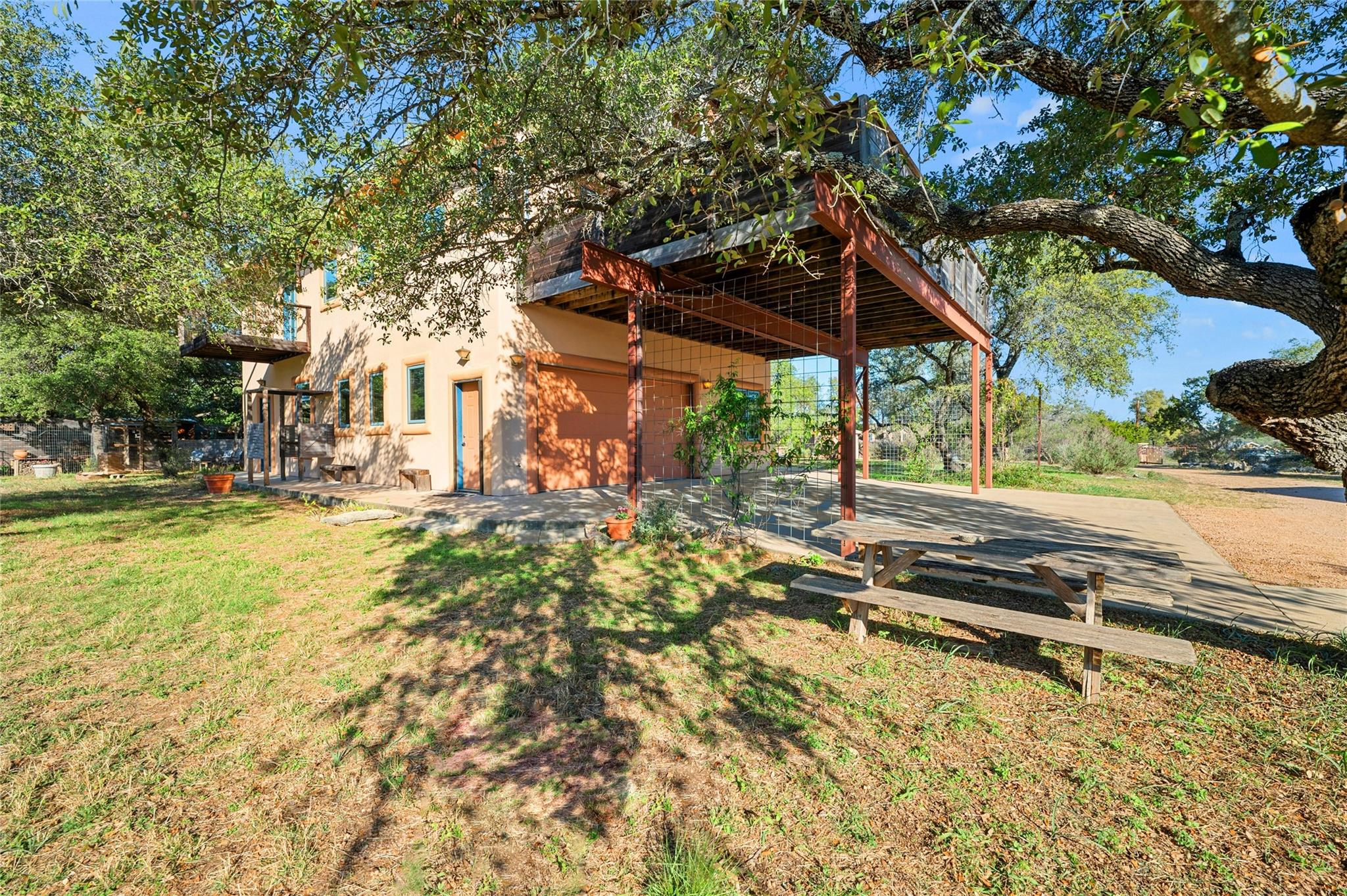20111 Colby Hill Dr, Spicewood, TX 78669
