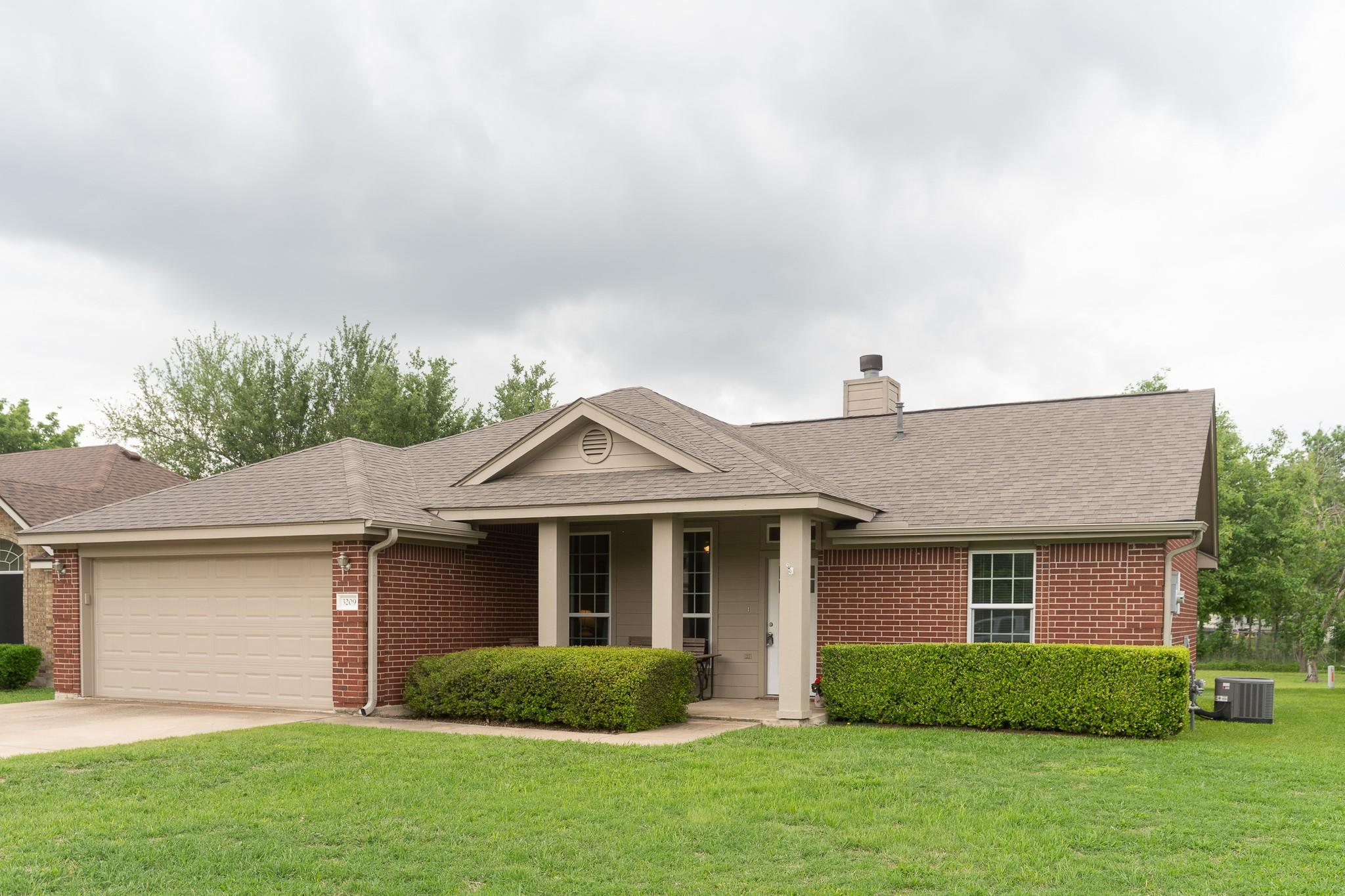 3209 Crystal Cir, Taylor, TX 76574