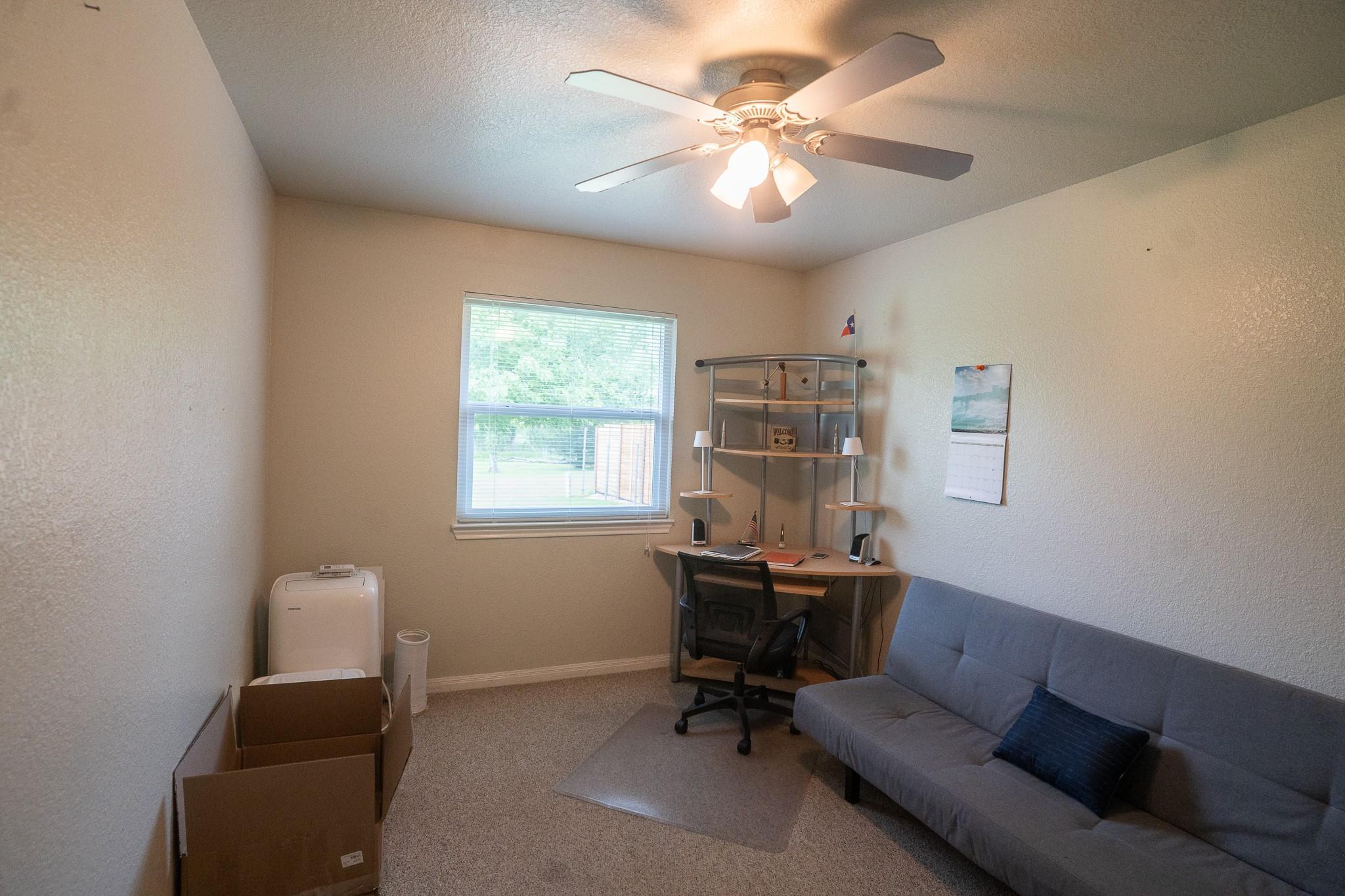 3209 Crystal Cir, Taylor, TX 76574