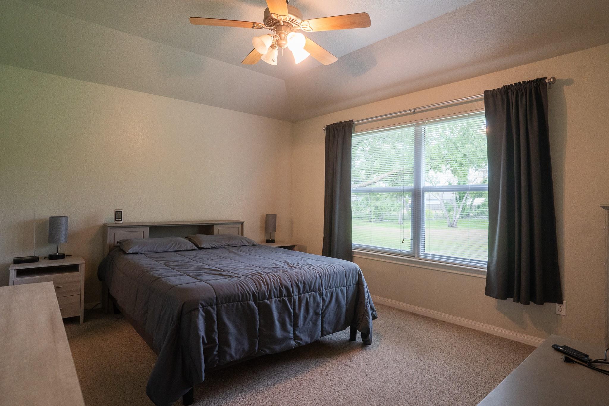 3209 Crystal Cir, Taylor, TX 76574