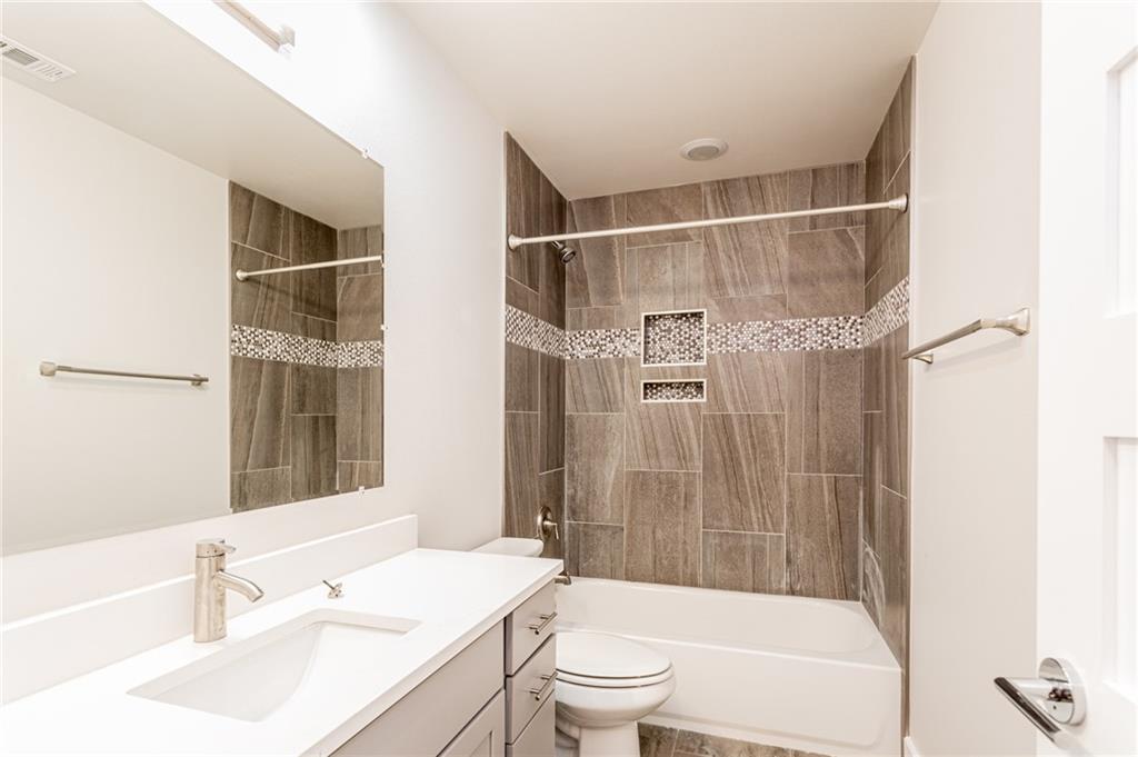 2509 Del Curto Rd # B, Austin, TX 78704