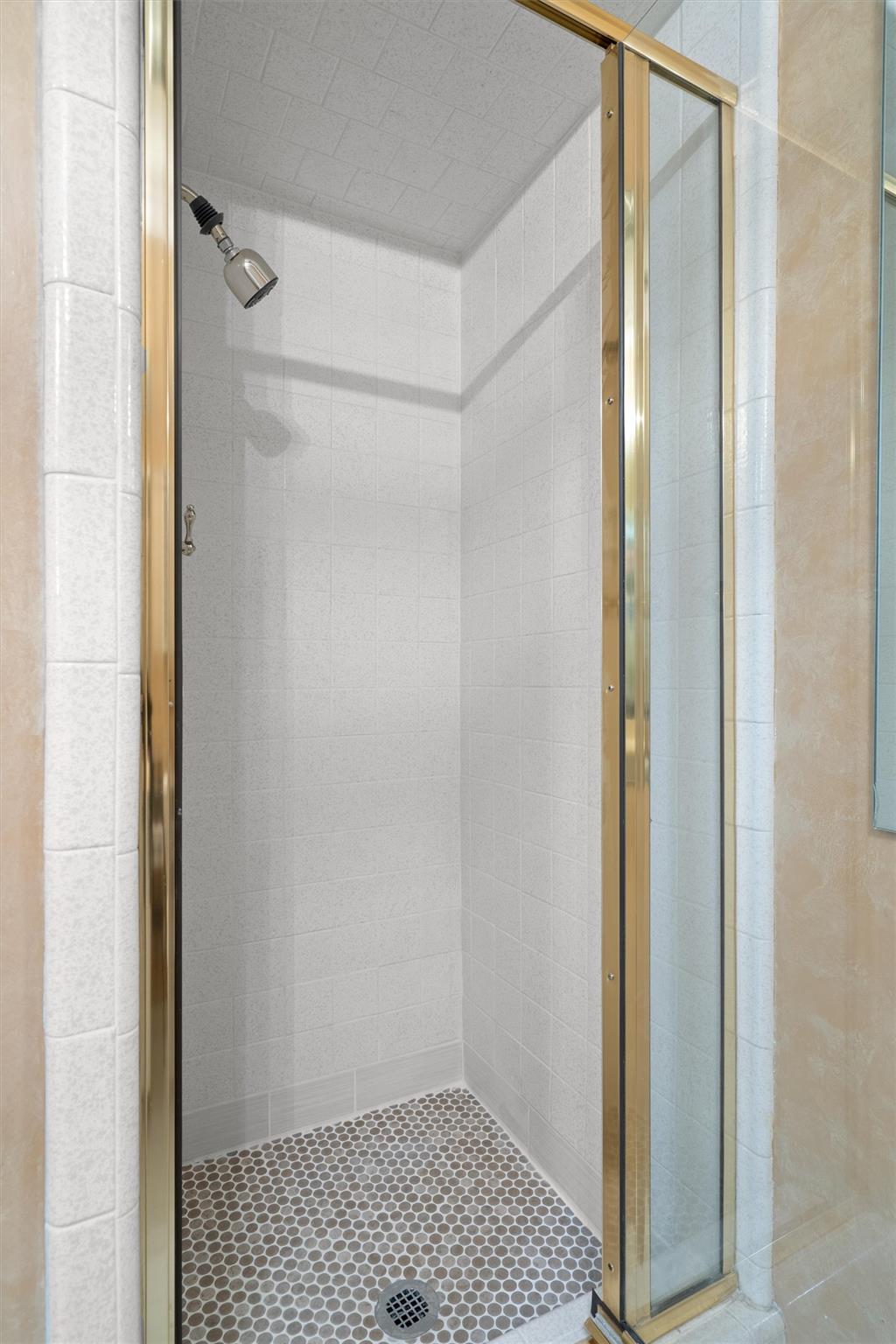 5724 N SCOUT ISLAND Cir, Austin, TX 78731