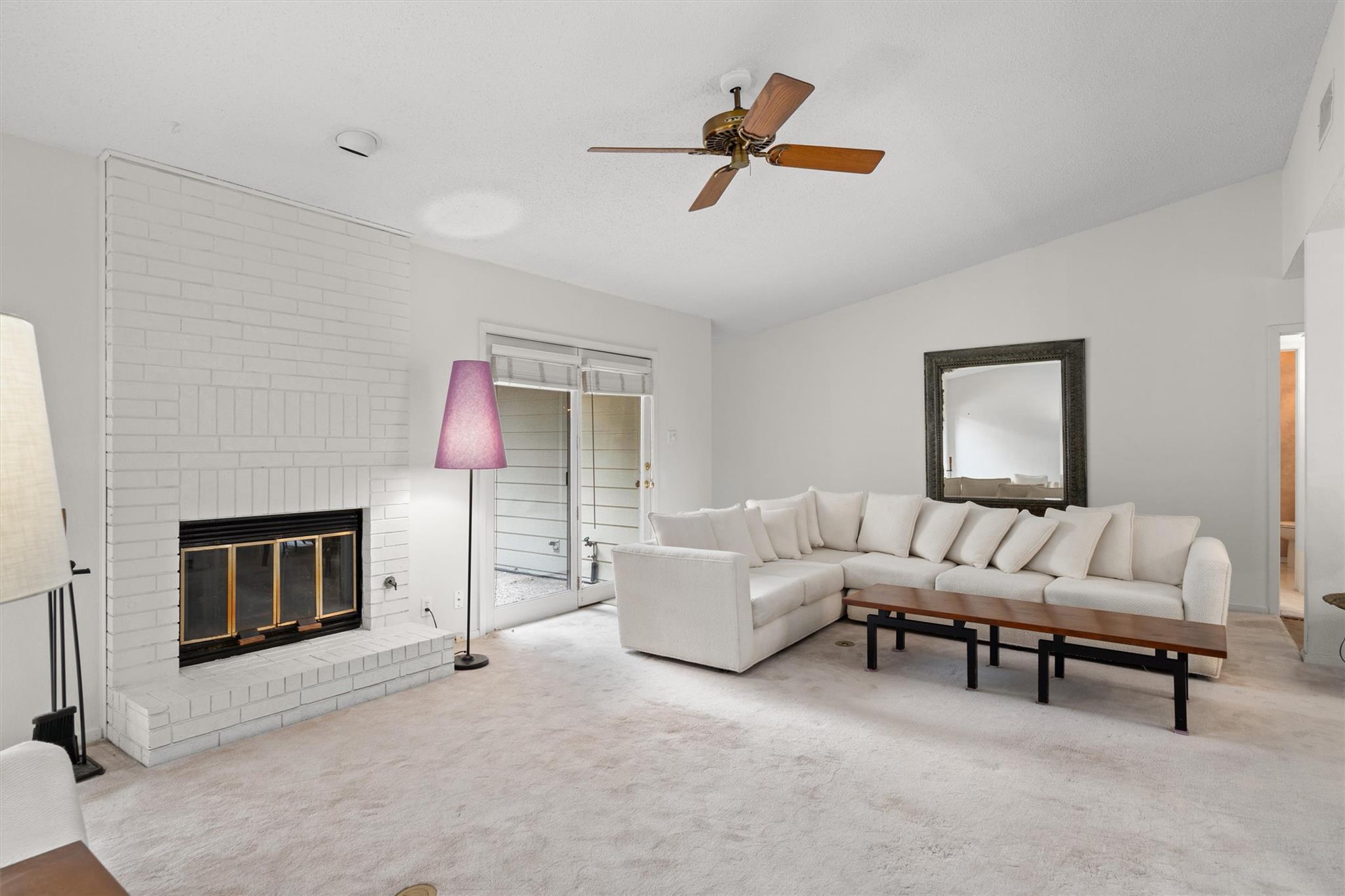 5724 N SCOUT ISLAND Cir, Austin, TX 78731