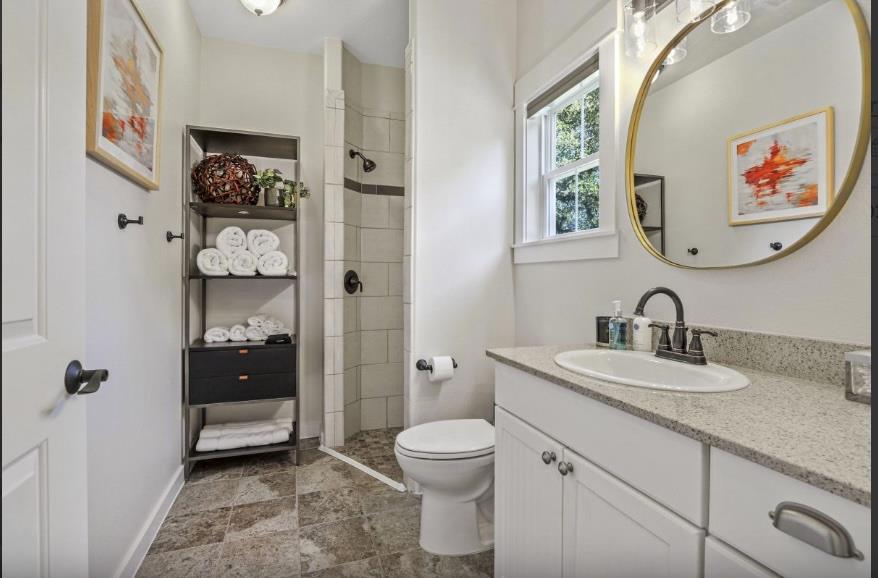 241 Haydon St, Dripping Springs, TX 78620