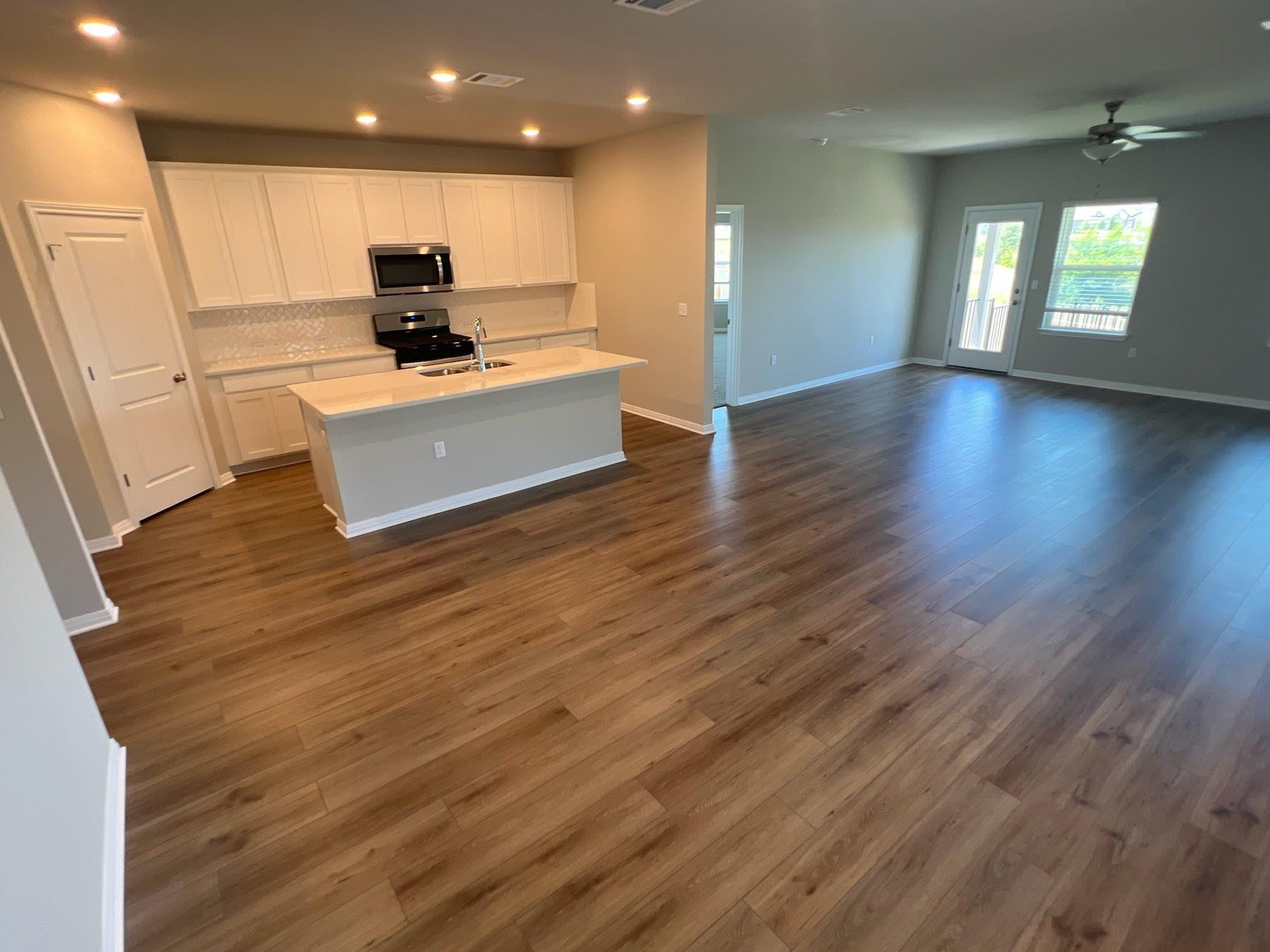 6400 Rounded Pebble Ln, Buda, TX 78610