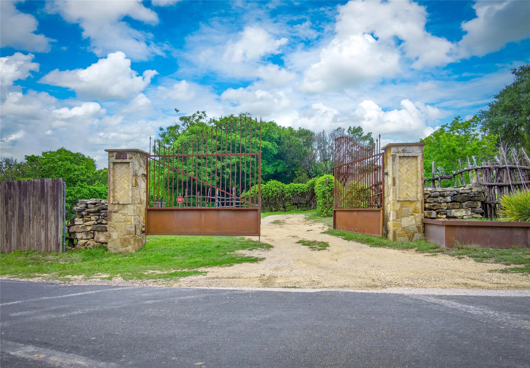 24203 Fulkes Rd, Leander, TX 78641