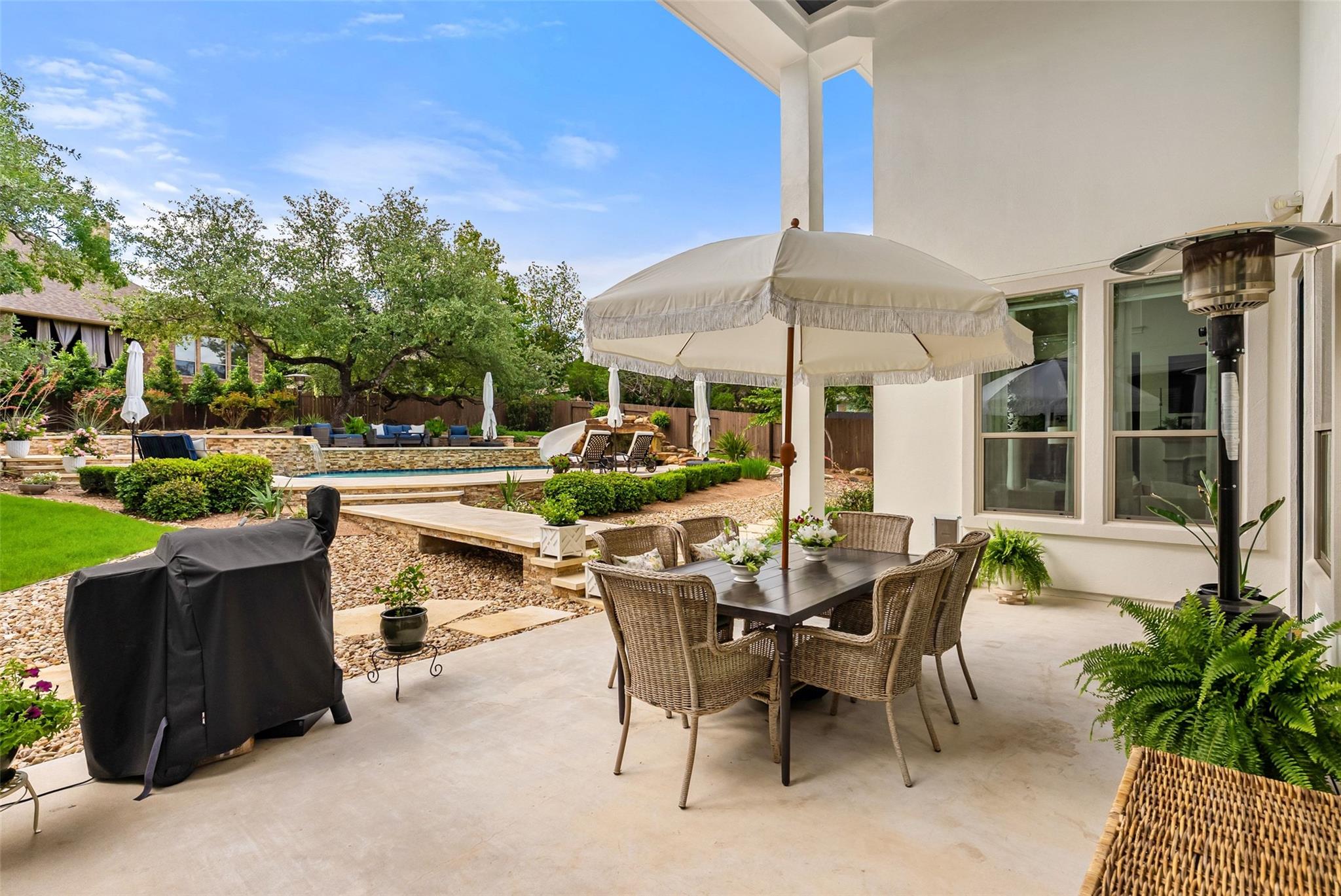 1928 Long Bow Dr, Leander, TX 78641