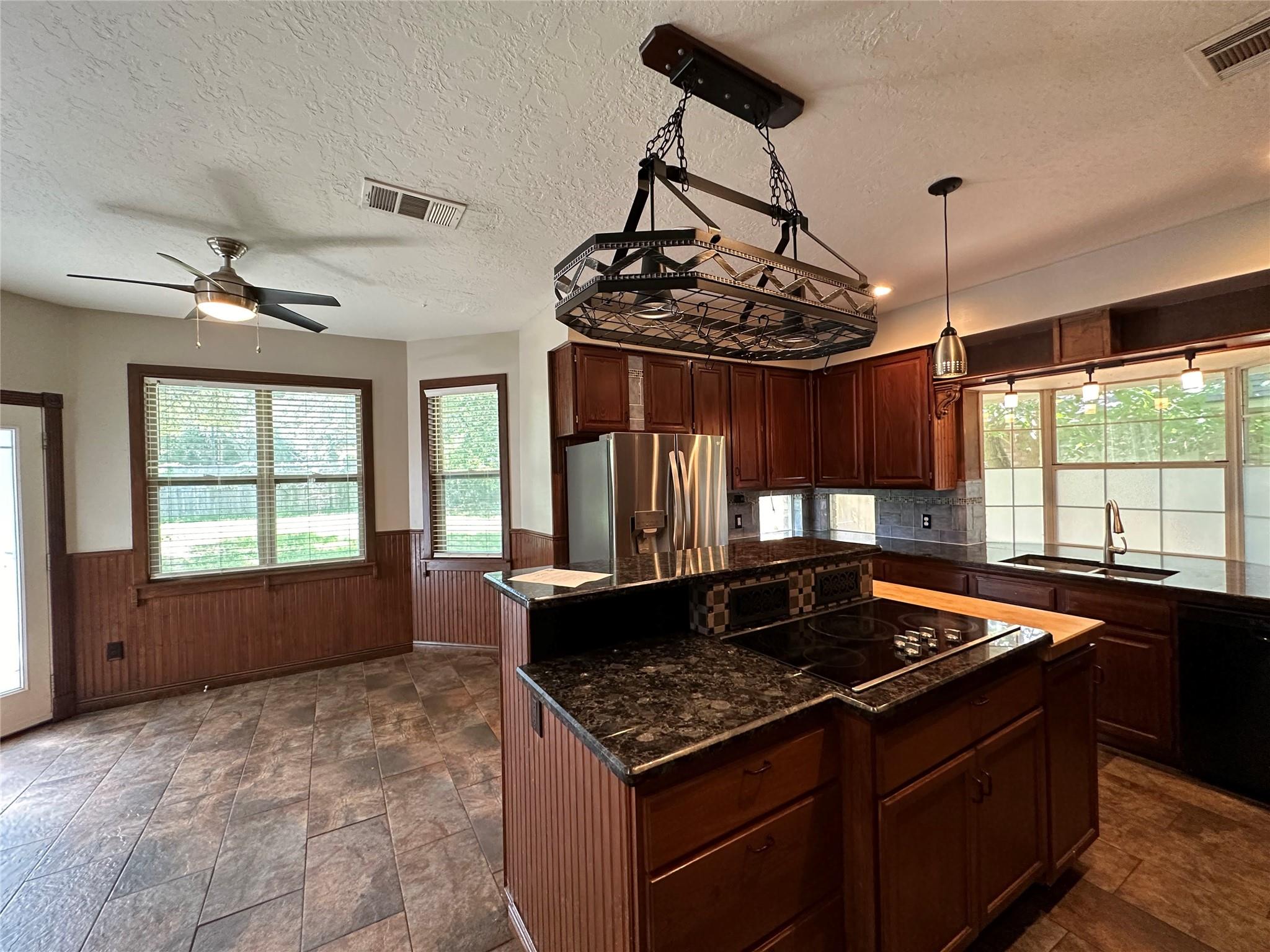 10902 Grassmere Ct, Austin, TX 78739