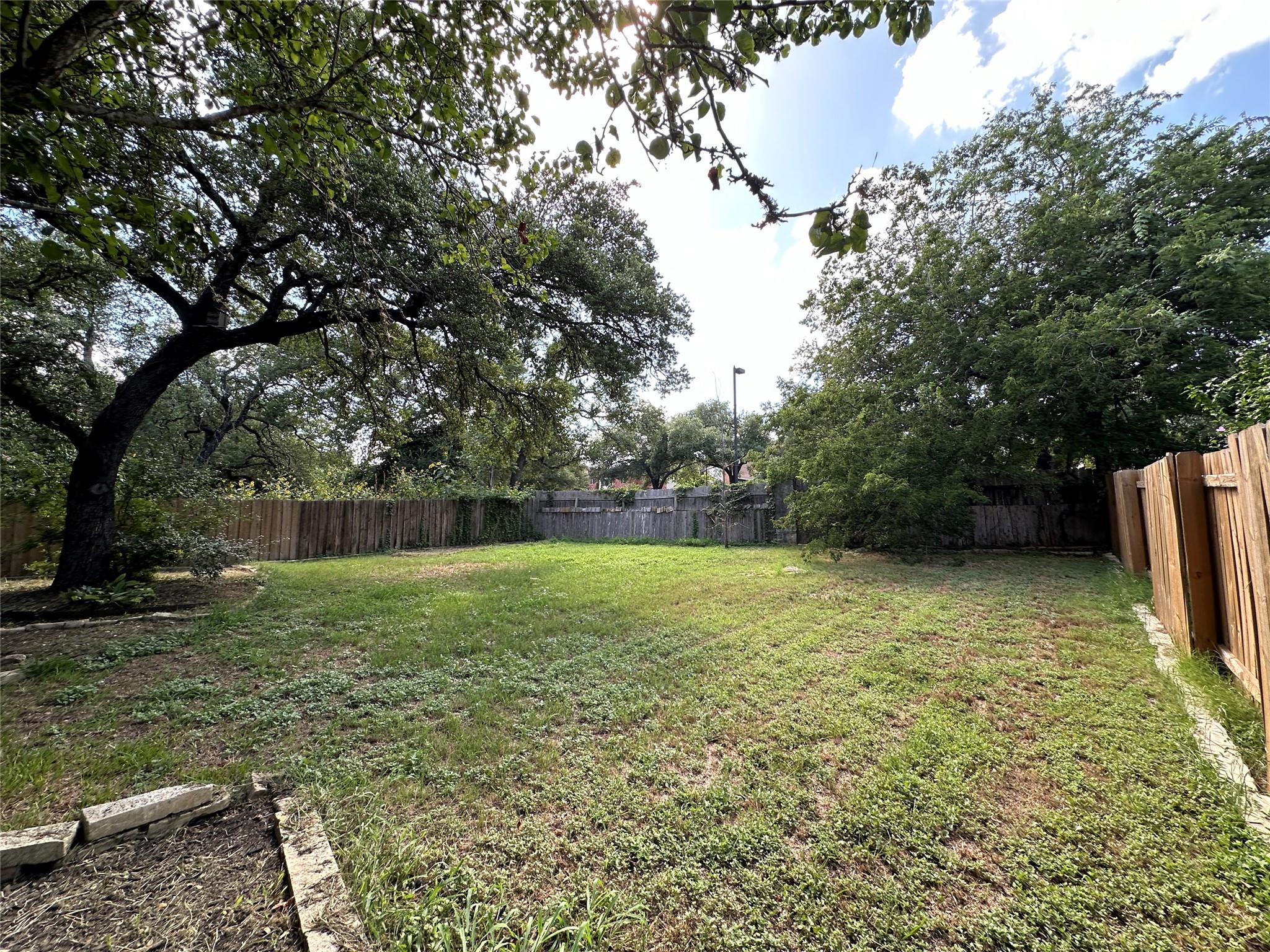 10902 Grassmere Ct, Austin, TX 78739