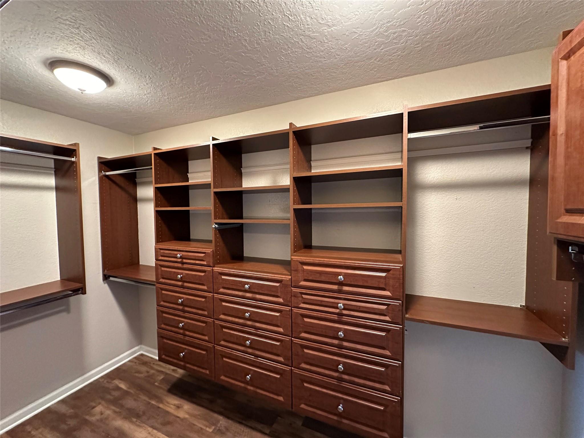 10902 Grassmere Ct, Austin, TX 78739