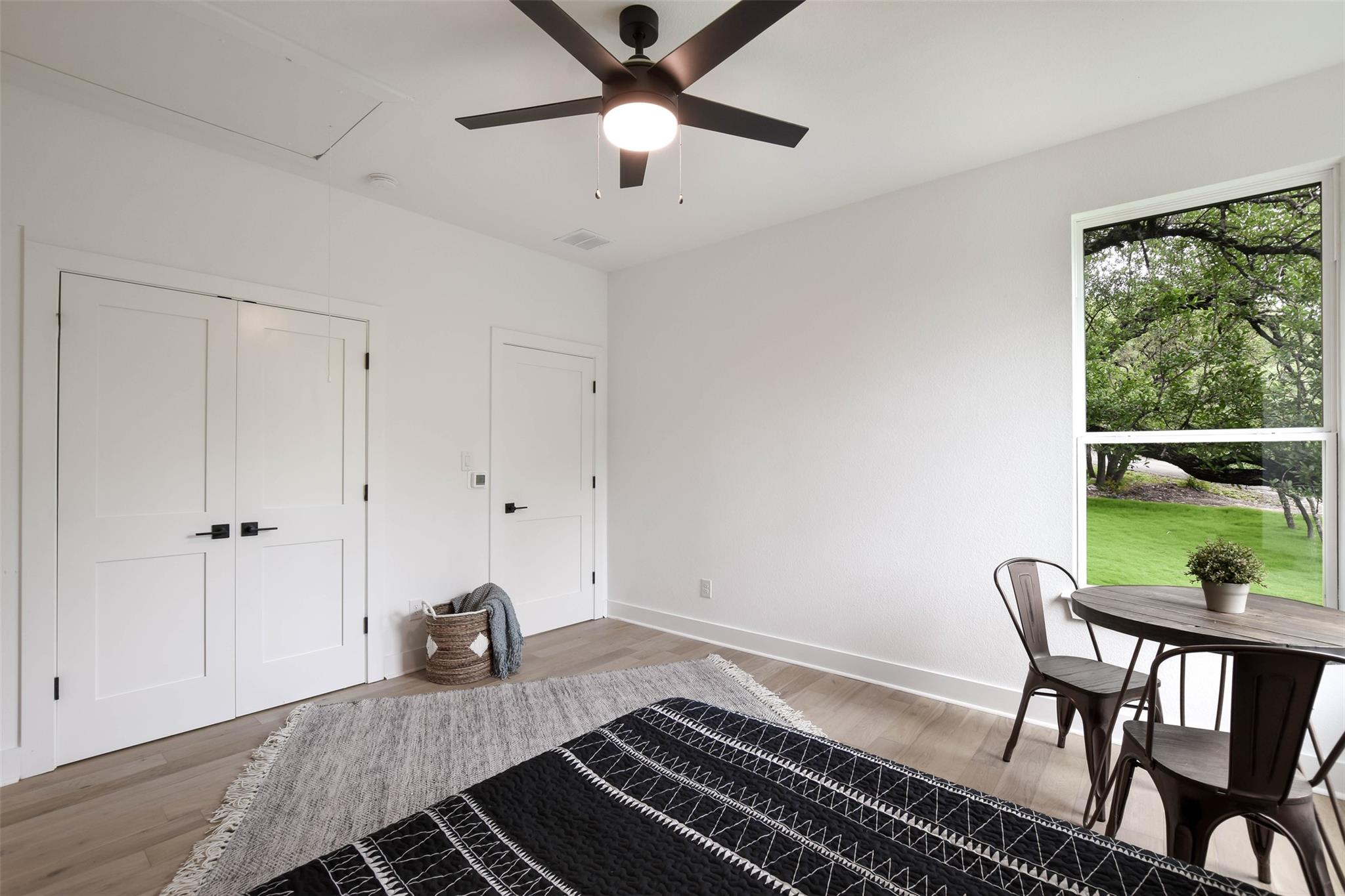 10901 W Lakeview Dr, Jonestown, TX 78645