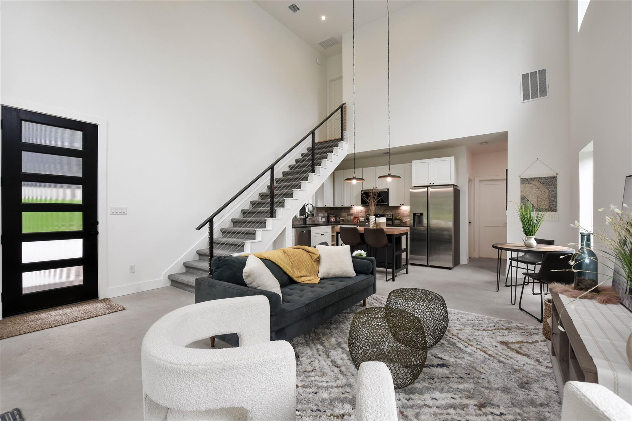 10901 W Lakeview Dr, Jonestown, TX 78645