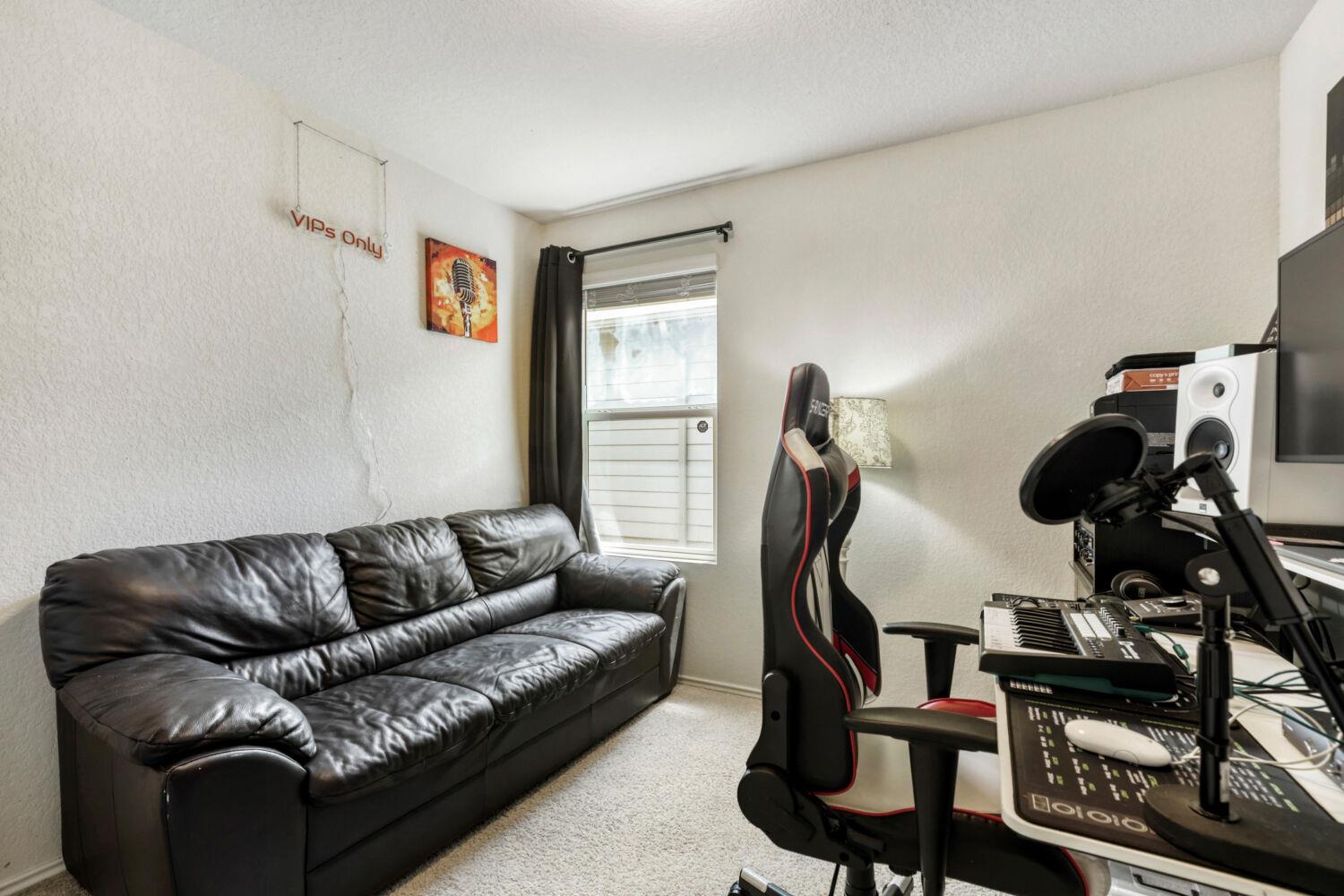 14903 Tuff Rd, Manor, TX 78653