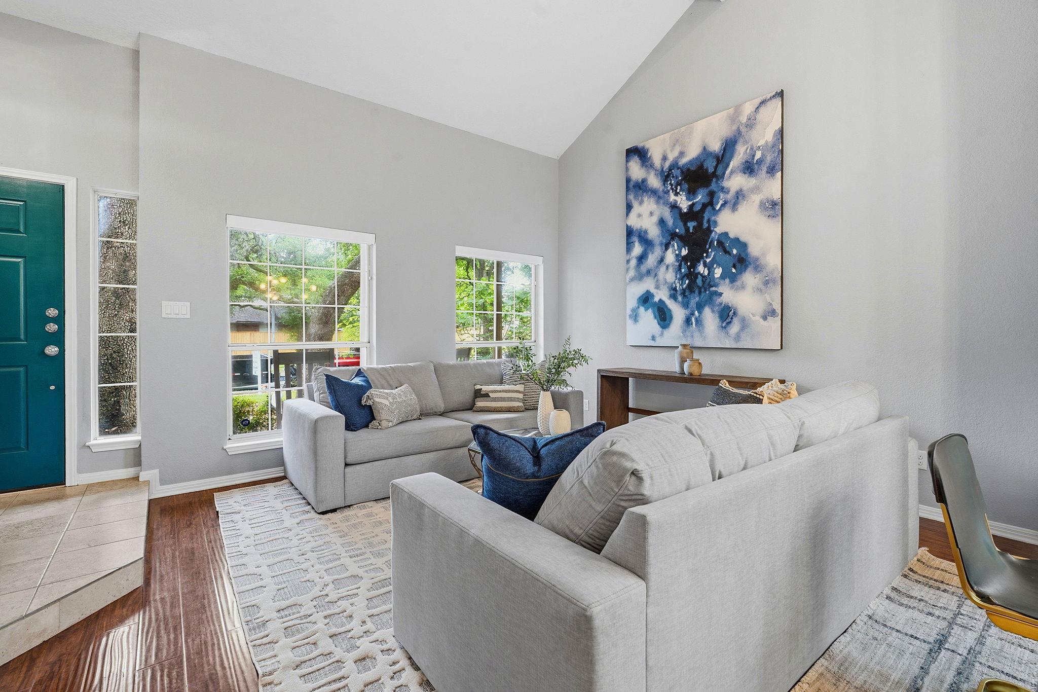 7302 John Blocker Dr, Austin, TX 78749