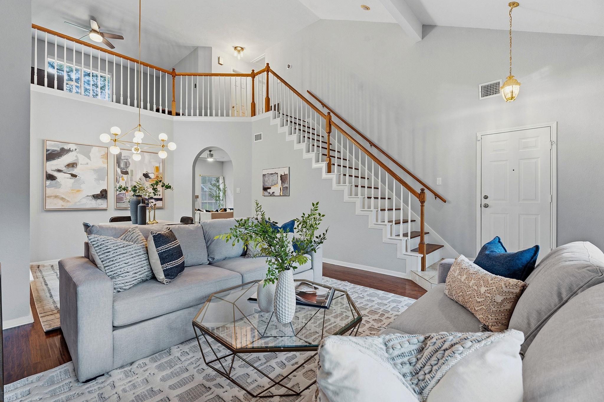 7302 John Blocker Dr, Austin, TX 78749