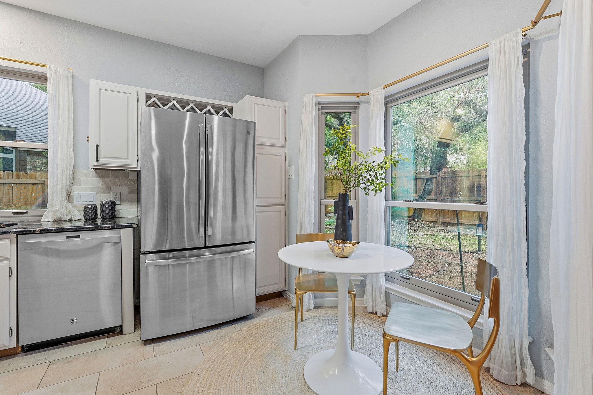 7302 John Blocker Dr, Austin, TX 78749