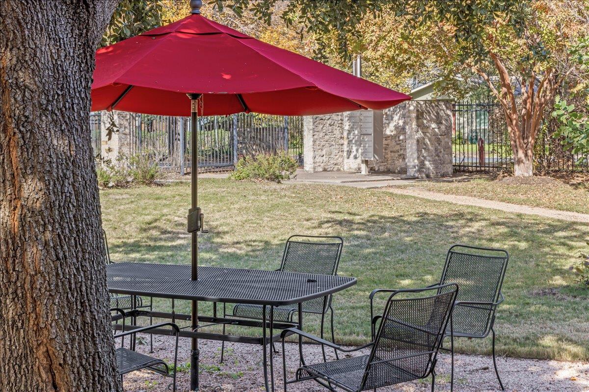 1601 Houston St # 3, Austin, TX 78756