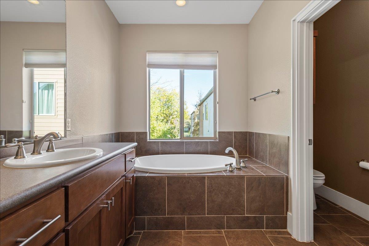 1601 Houston St # 3, Austin, TX 78756