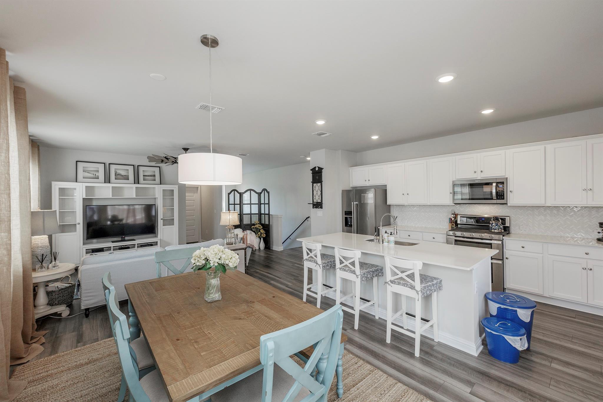 7915 Mellencamp Dr, Austin, TX 78744