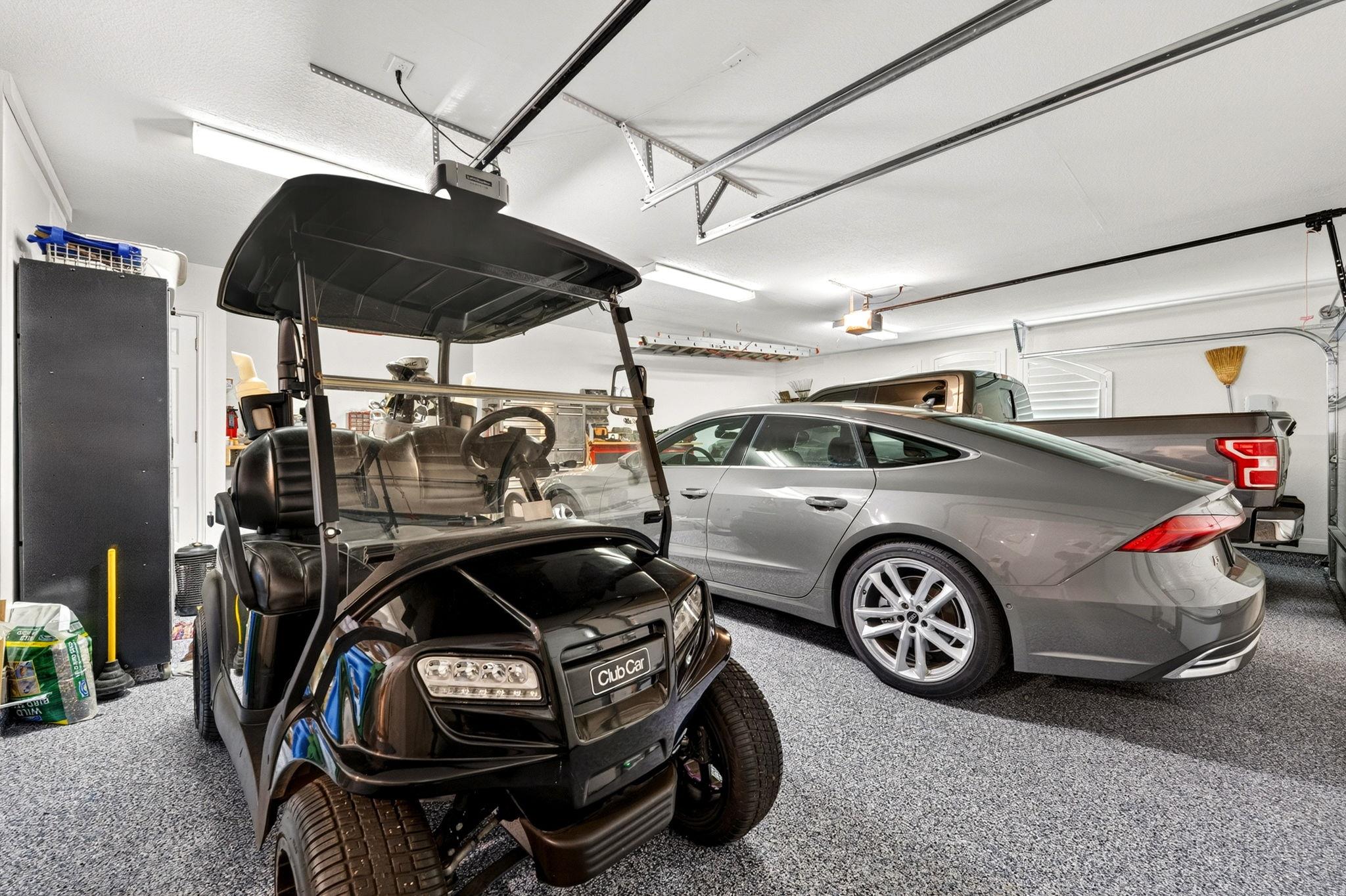 17 Stillmeadow Dr, The Hills, TX 78738