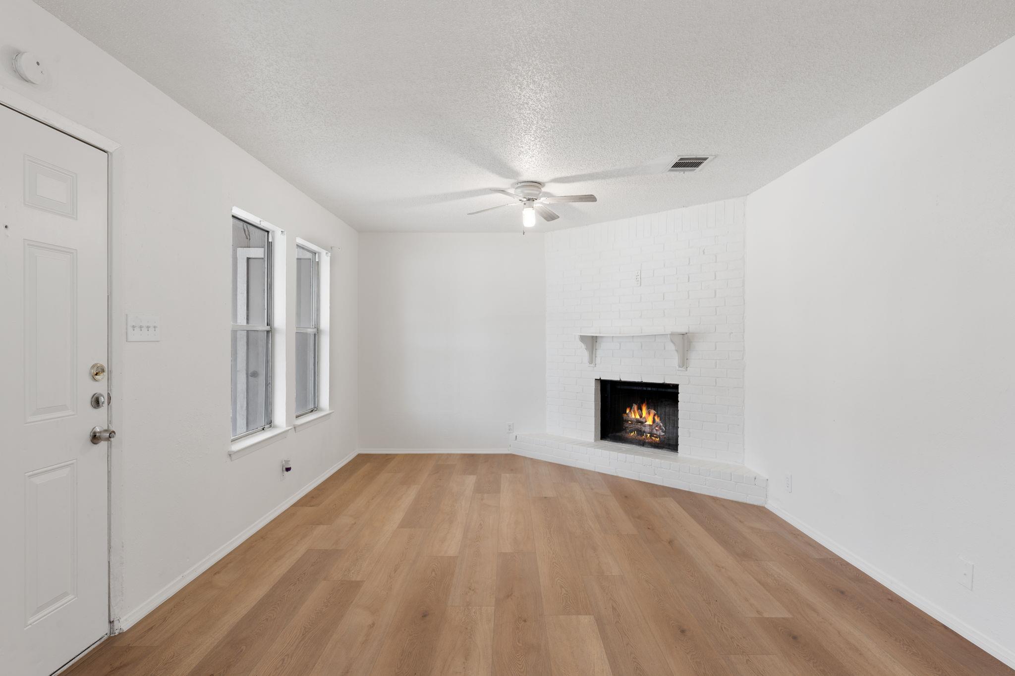 905 Fieldwood Dr, Austin, TX 78758