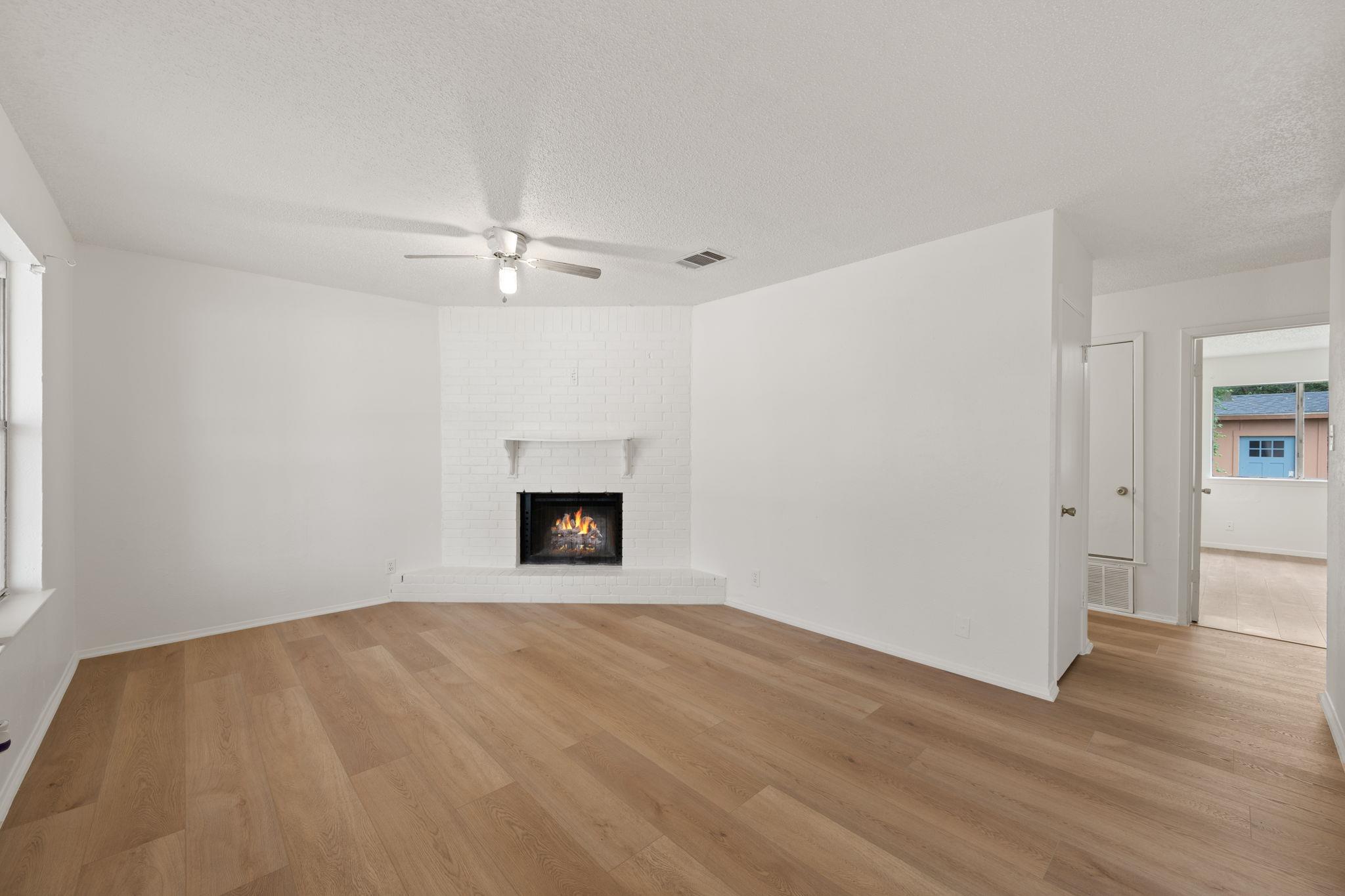 905 Fieldwood Dr, Austin, TX 78758