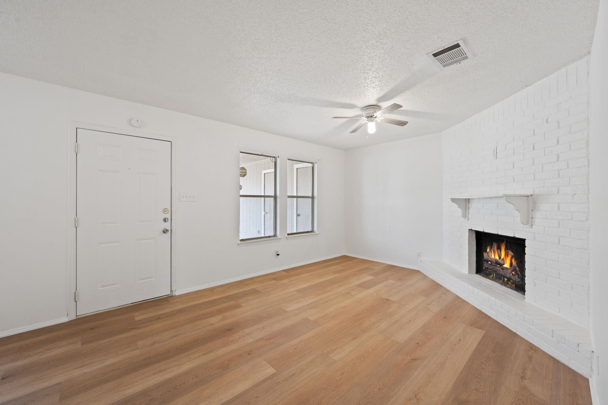 905 Fieldwood Dr, Austin, TX 78758