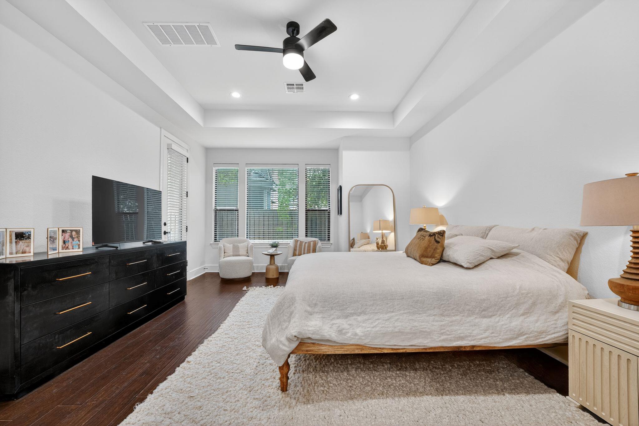 14 PRESTONWOOD Cir, Lakeway, TX 78734