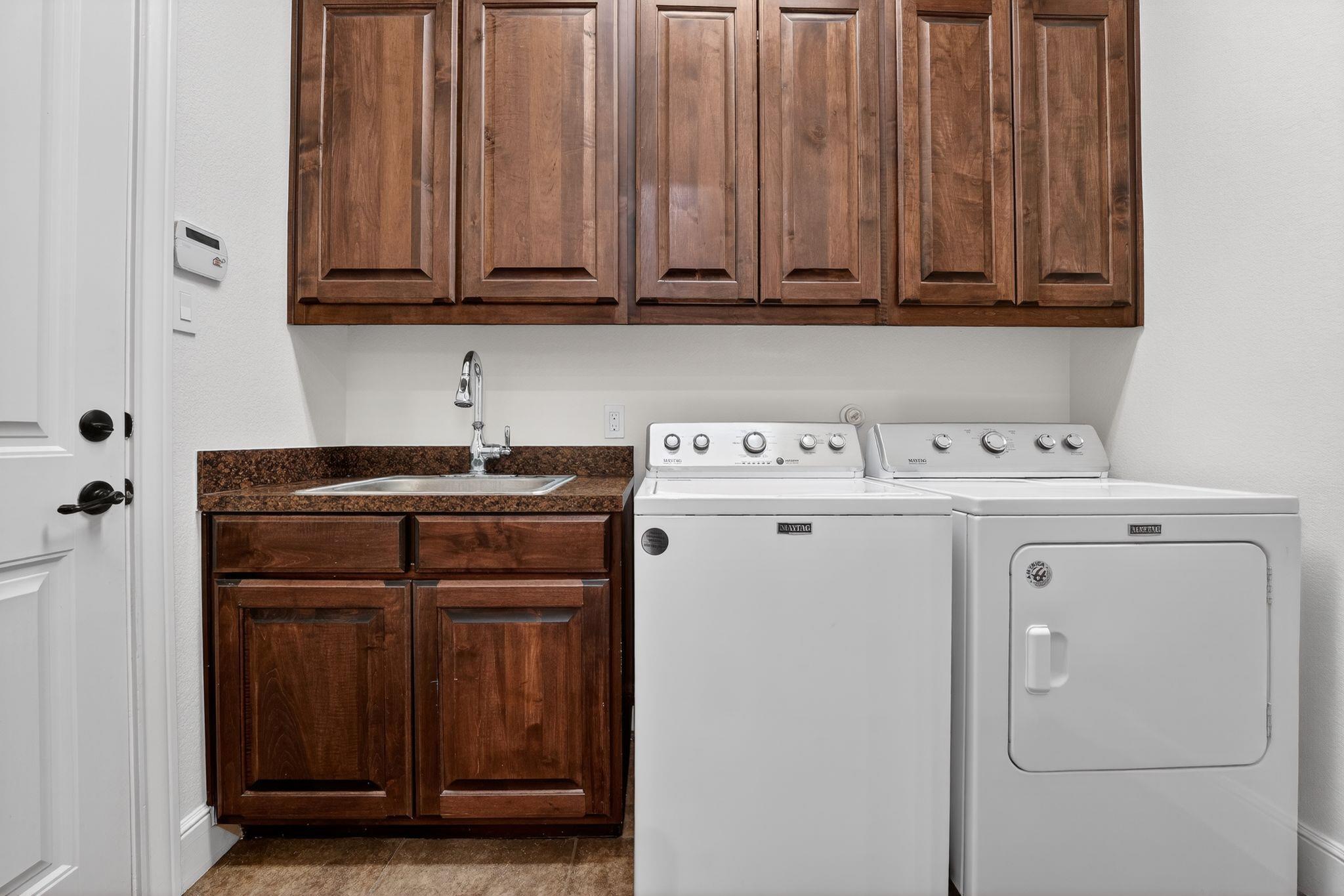 14 PRESTONWOOD Cir, Lakeway, TX 78734