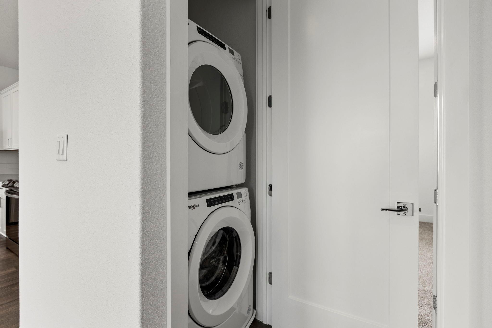 2050 Lohmans Spur Rd # 2005, Lakeway, TX 78734