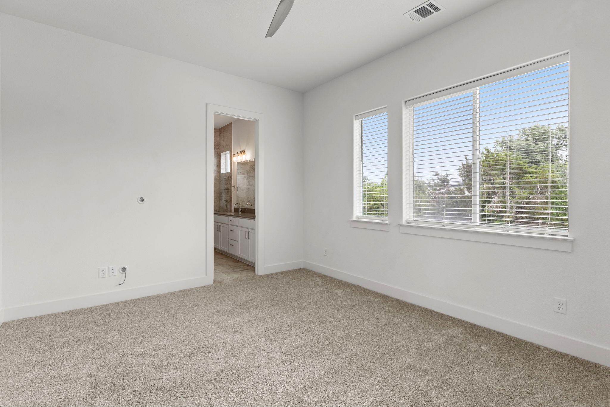 2050 Lohmans Spur Rd # 2005, Lakeway, TX 78734