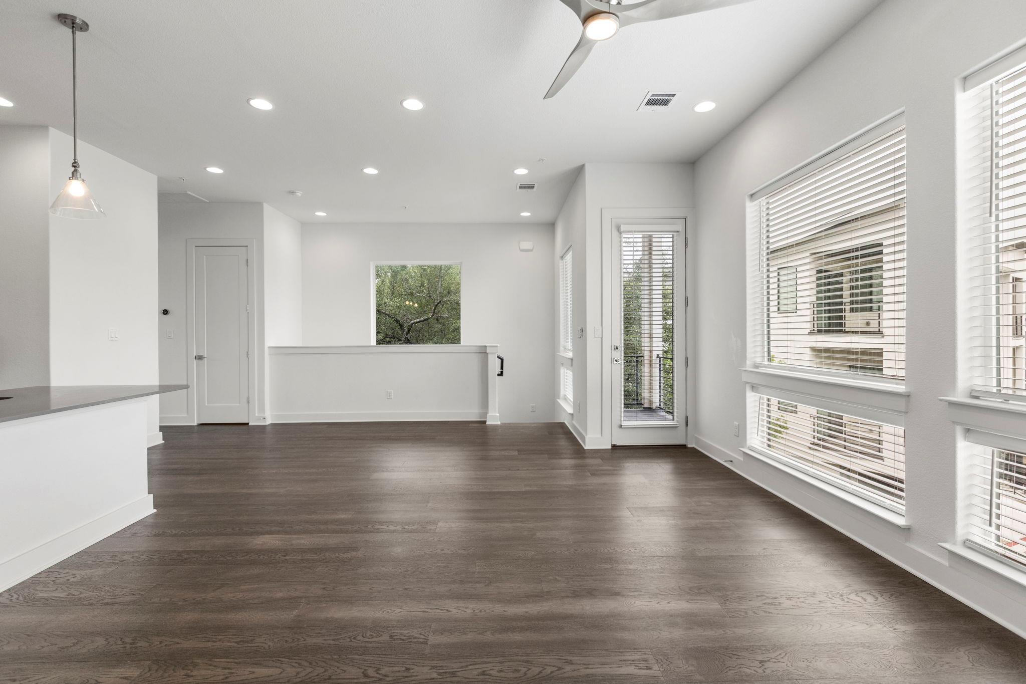 2050 Lohmans Spur Rd # 2005, Lakeway, TX 78734