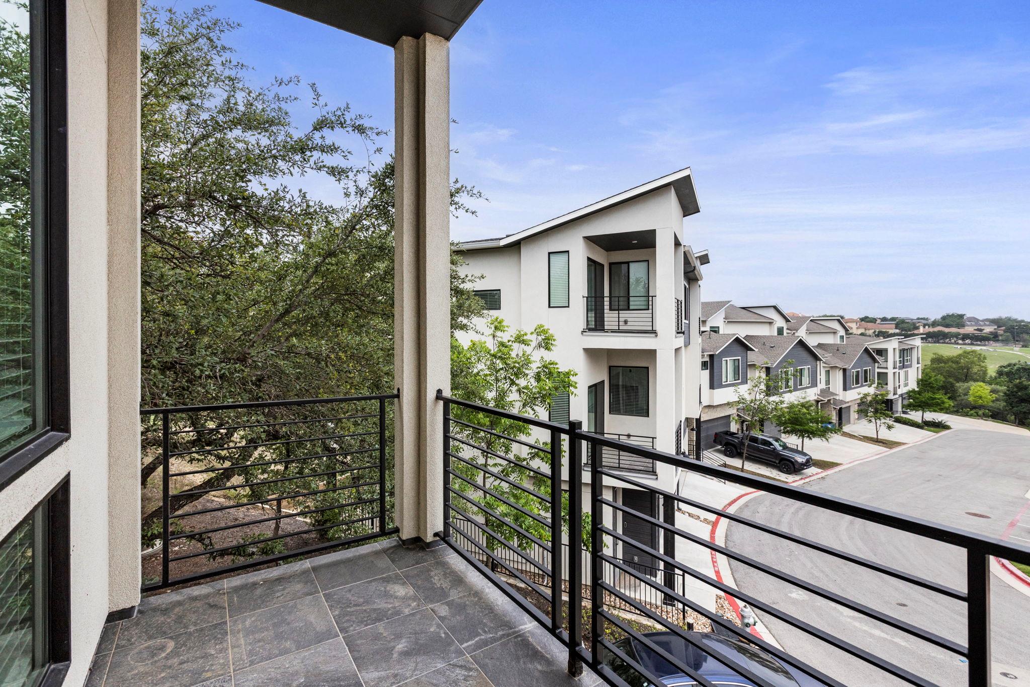 2050 Lohmans Spur Rd # 2005, Lakeway, TX 78734