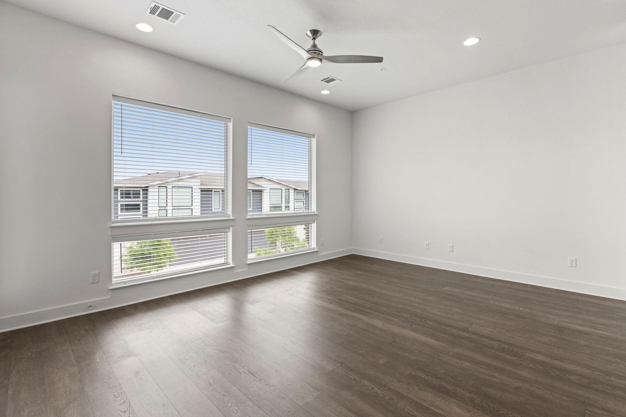 2050 Lohmans Spur Rd # 2005, Lakeway, TX 78734