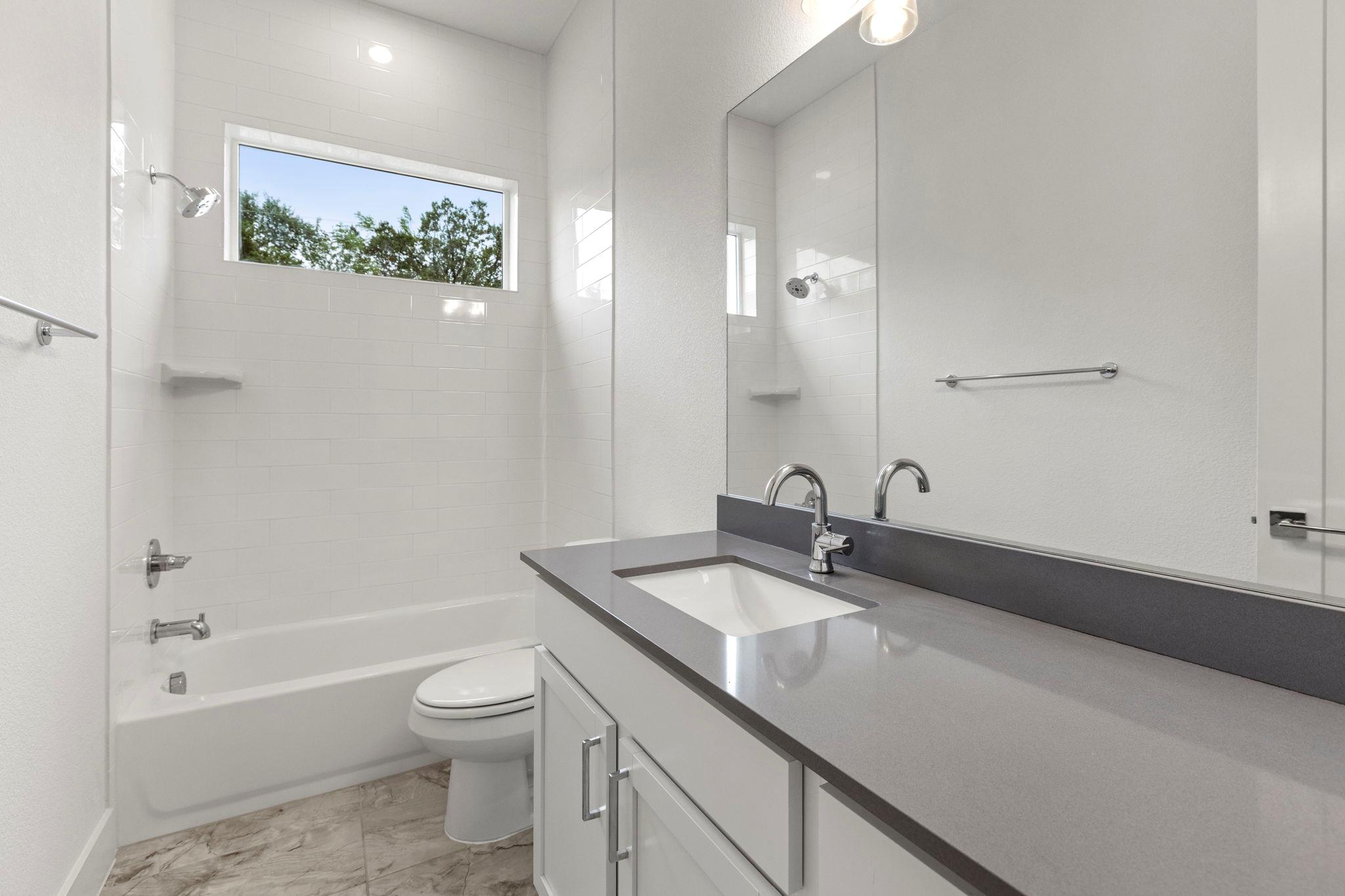 2050 Lohmans Spur Rd # 2005, Lakeway, TX 78734