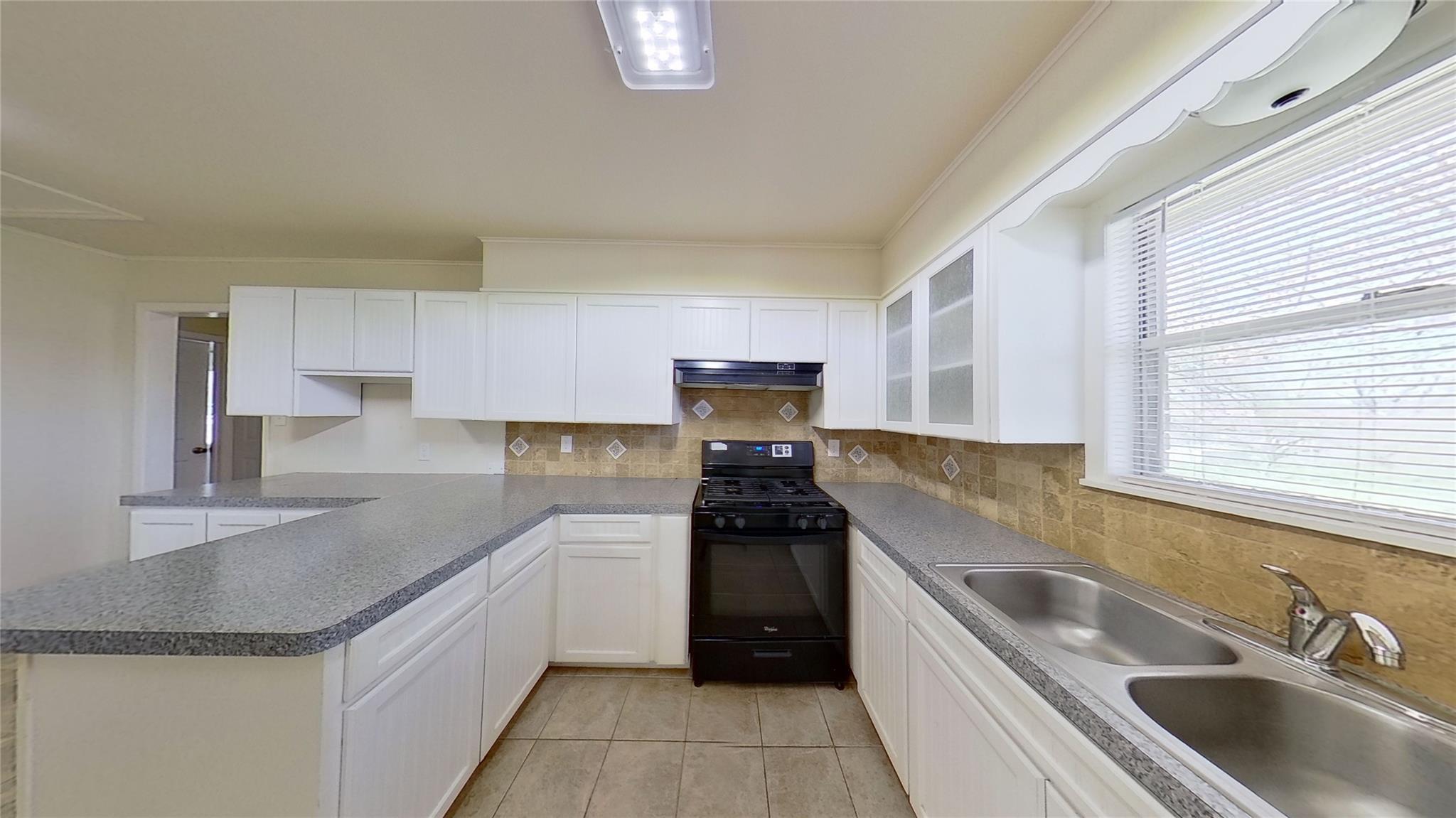 205 E 2nd St, Georgetown, TX 78626