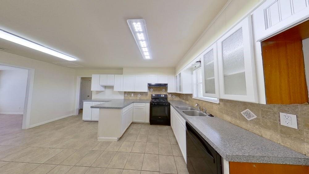 205 E 2nd St, Georgetown, TX 78626
