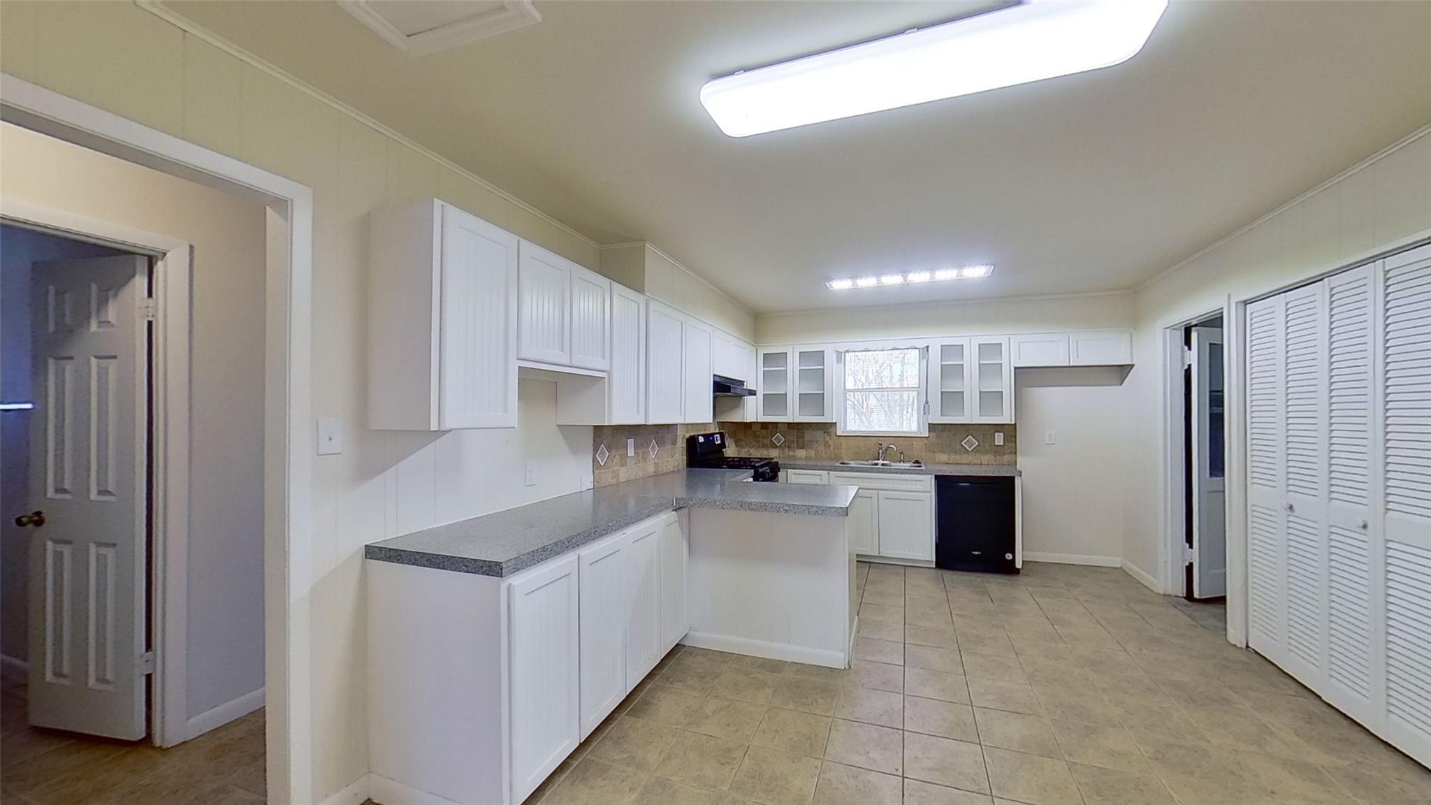 205 E 2nd St, Georgetown, TX 78626