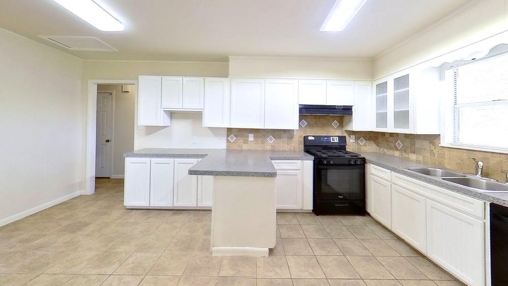 205 E 2nd St, Georgetown, TX 78626