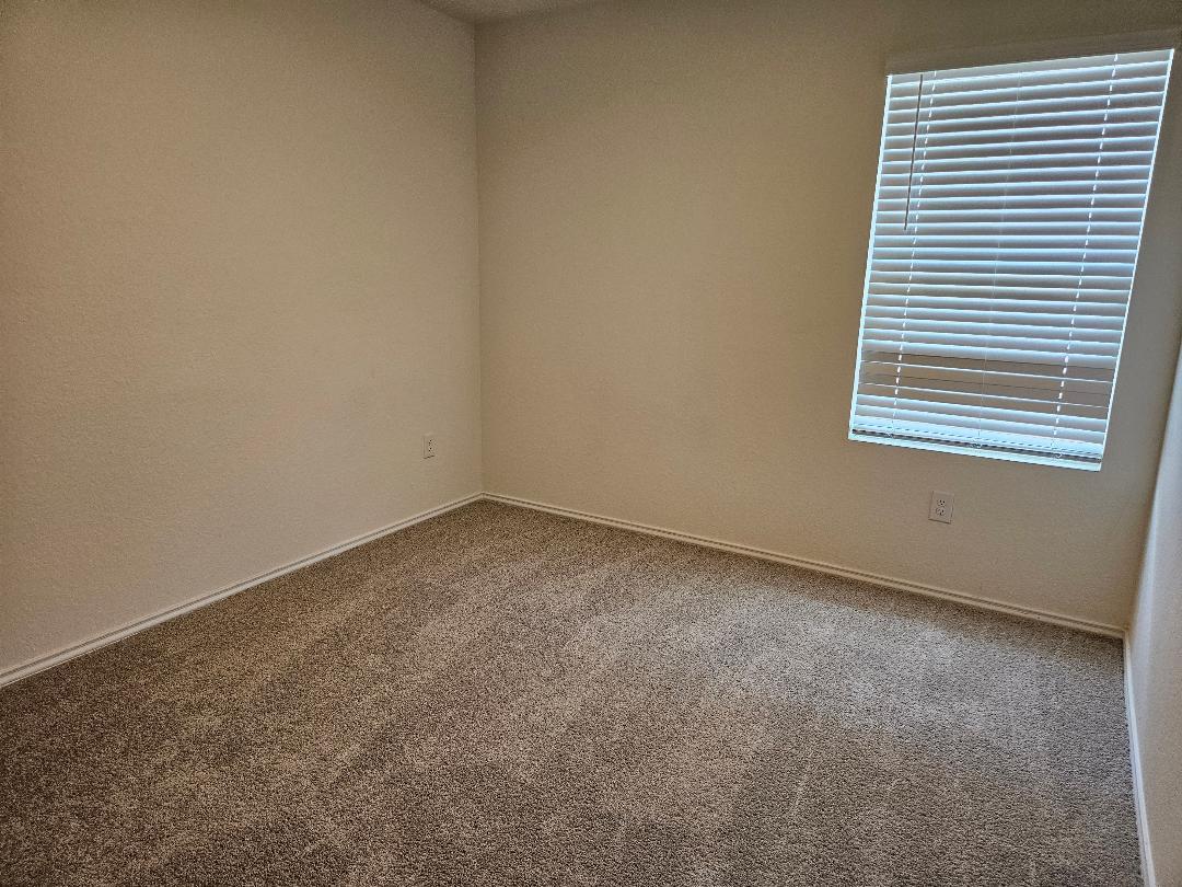 19405 Bear Grass Dr, Elgin, TX 78621