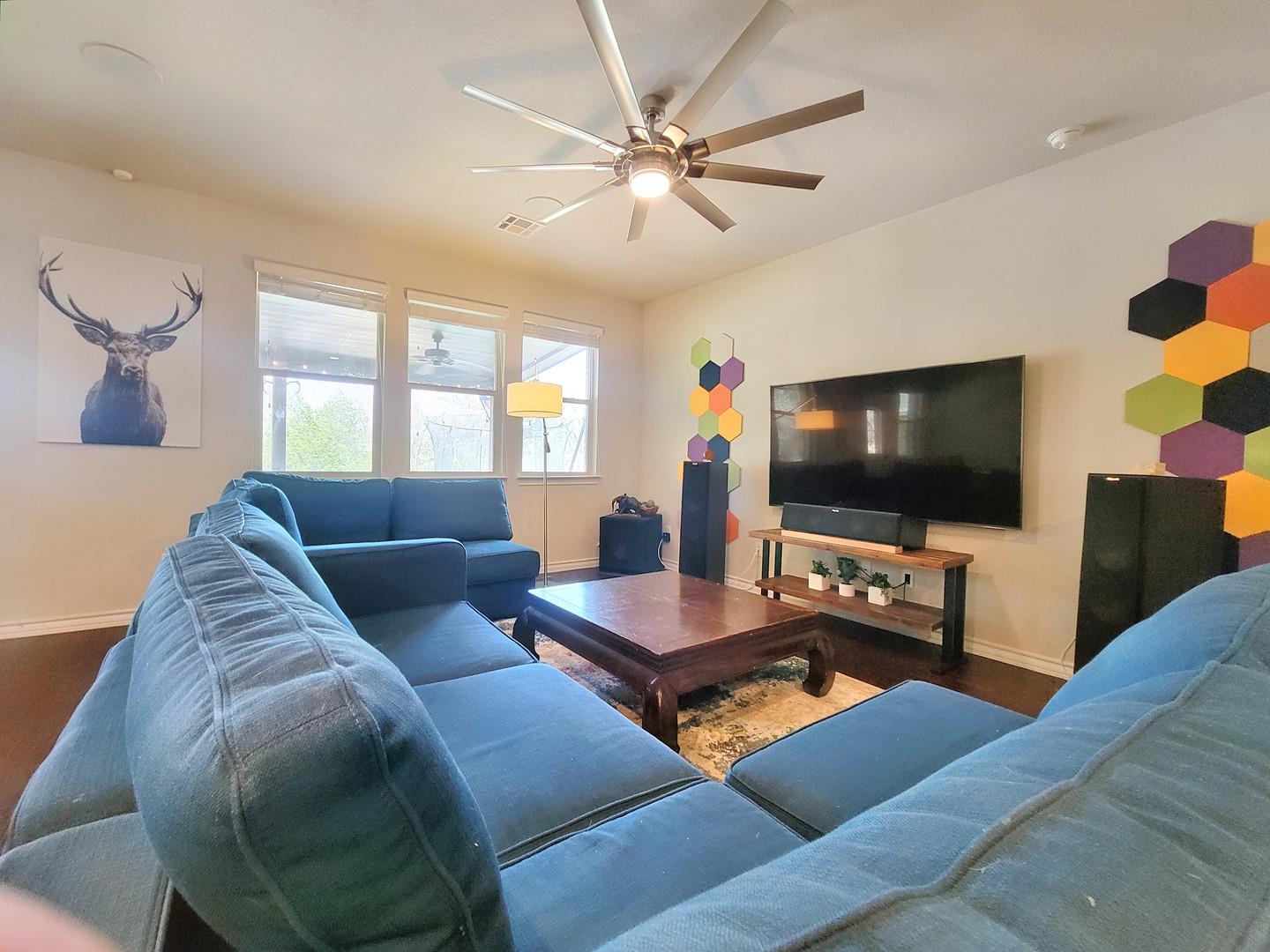 365 Mary Max Cir, San Marcos, TX 78666