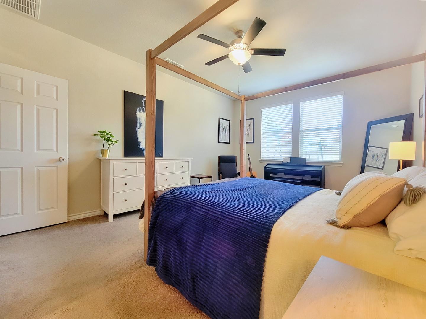 365 Mary Max Cir, San Marcos, TX 78666