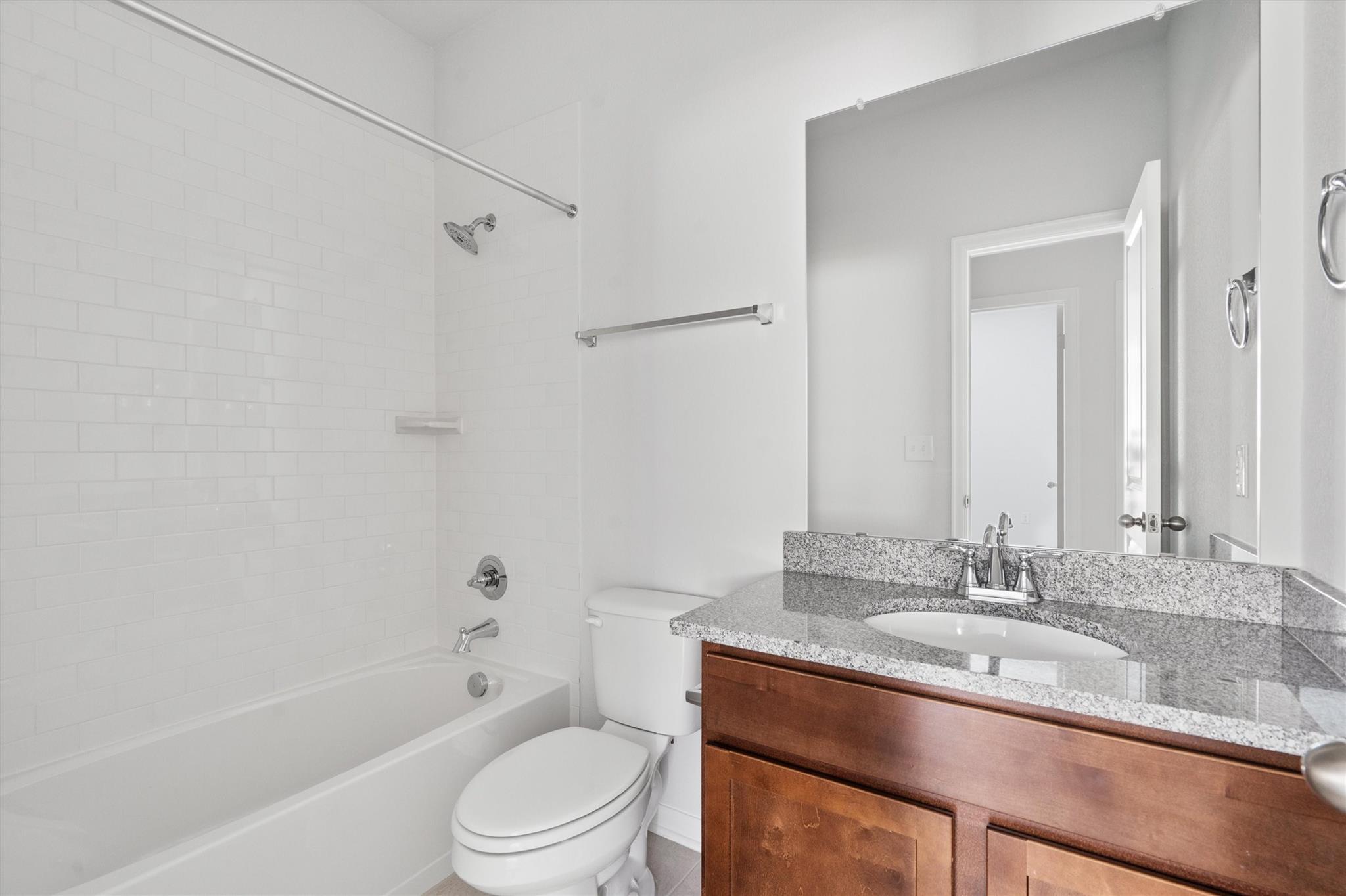 315 Diamondleaf Dr, Buda, TX 78610