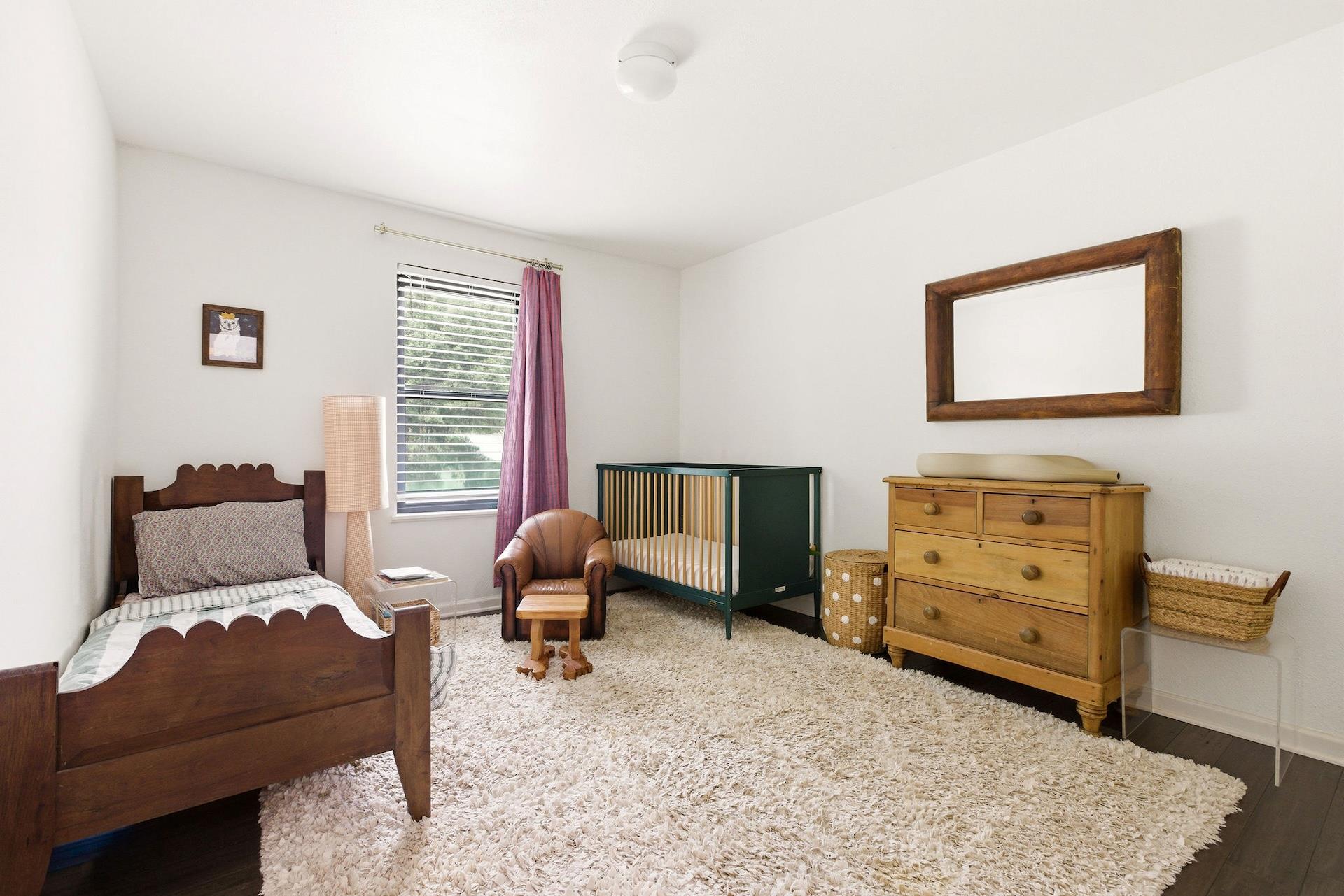 500 S Rio Grande St, Lockhart, TX 78644